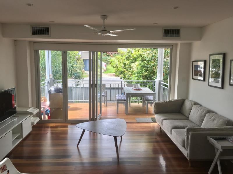 90 Lower Cairns Terrace, Red Hill, QLD 4059