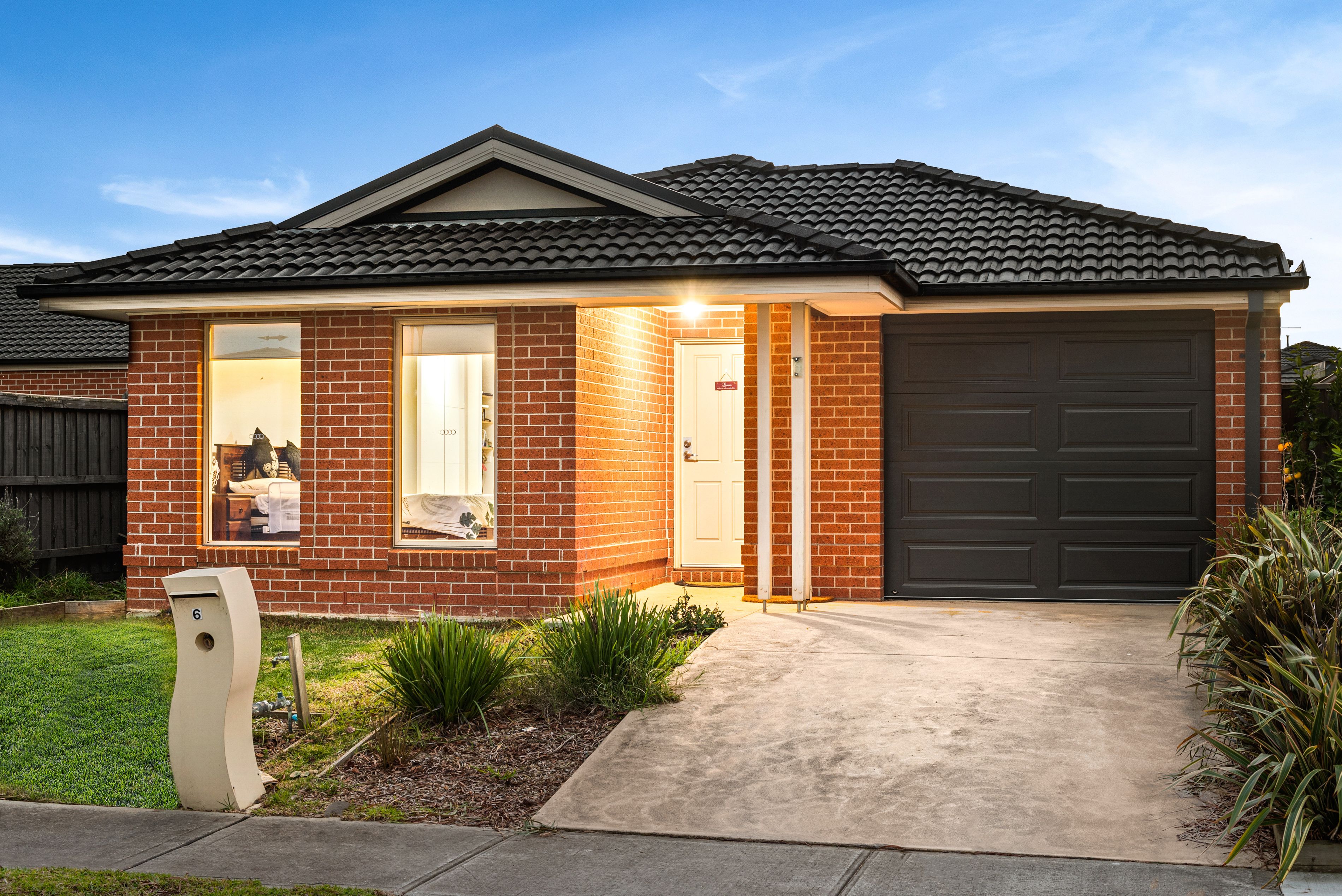 6 Pelion Avenue, Clyde VIC 3978