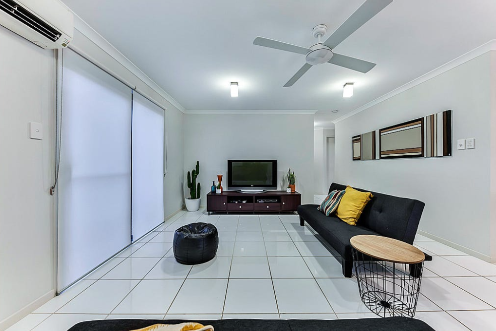 13 Ribbonwood Street — photo 4 of 14