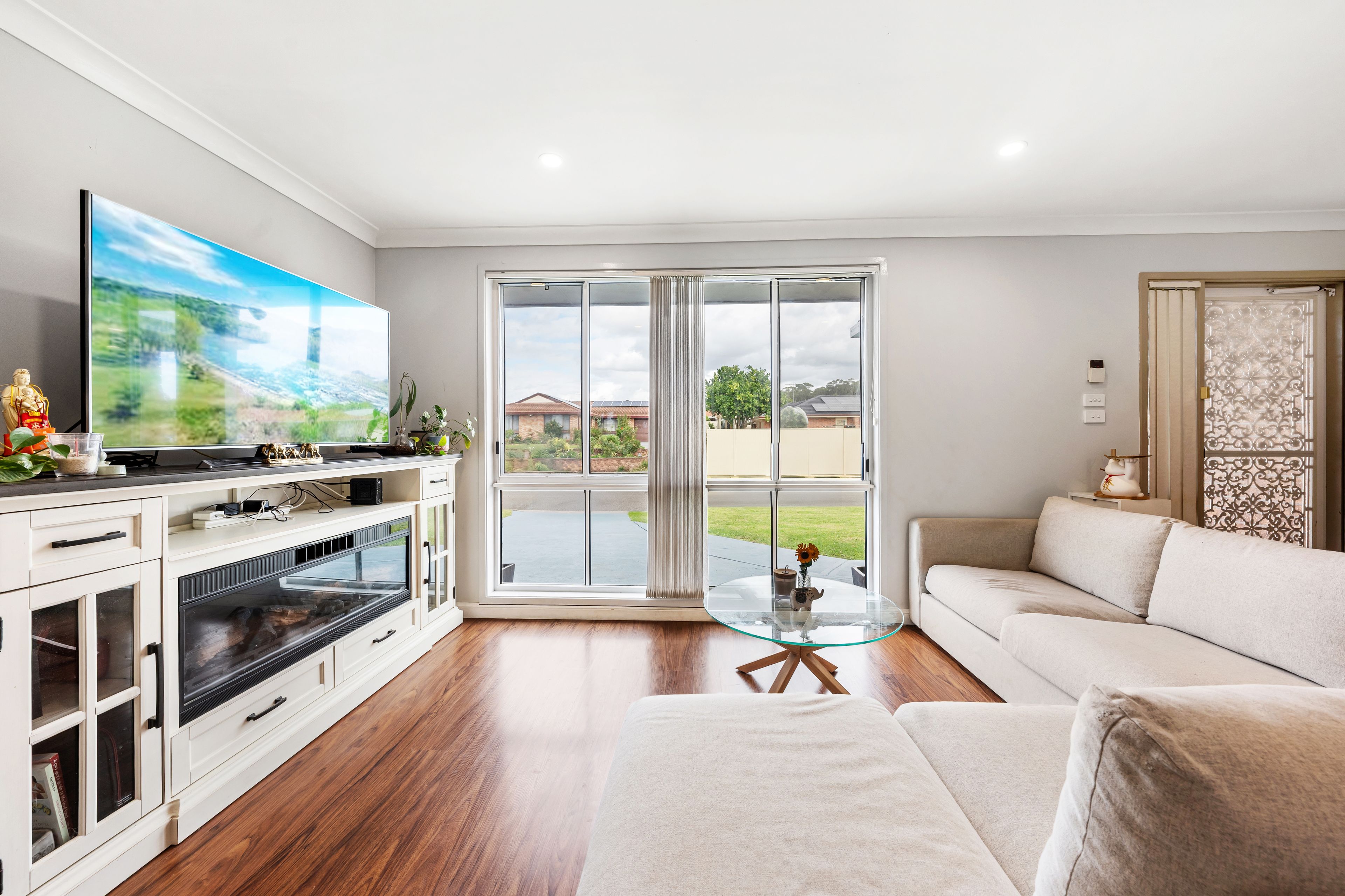 20 & 20A Currawong Street, Green Valley, NSW 2168