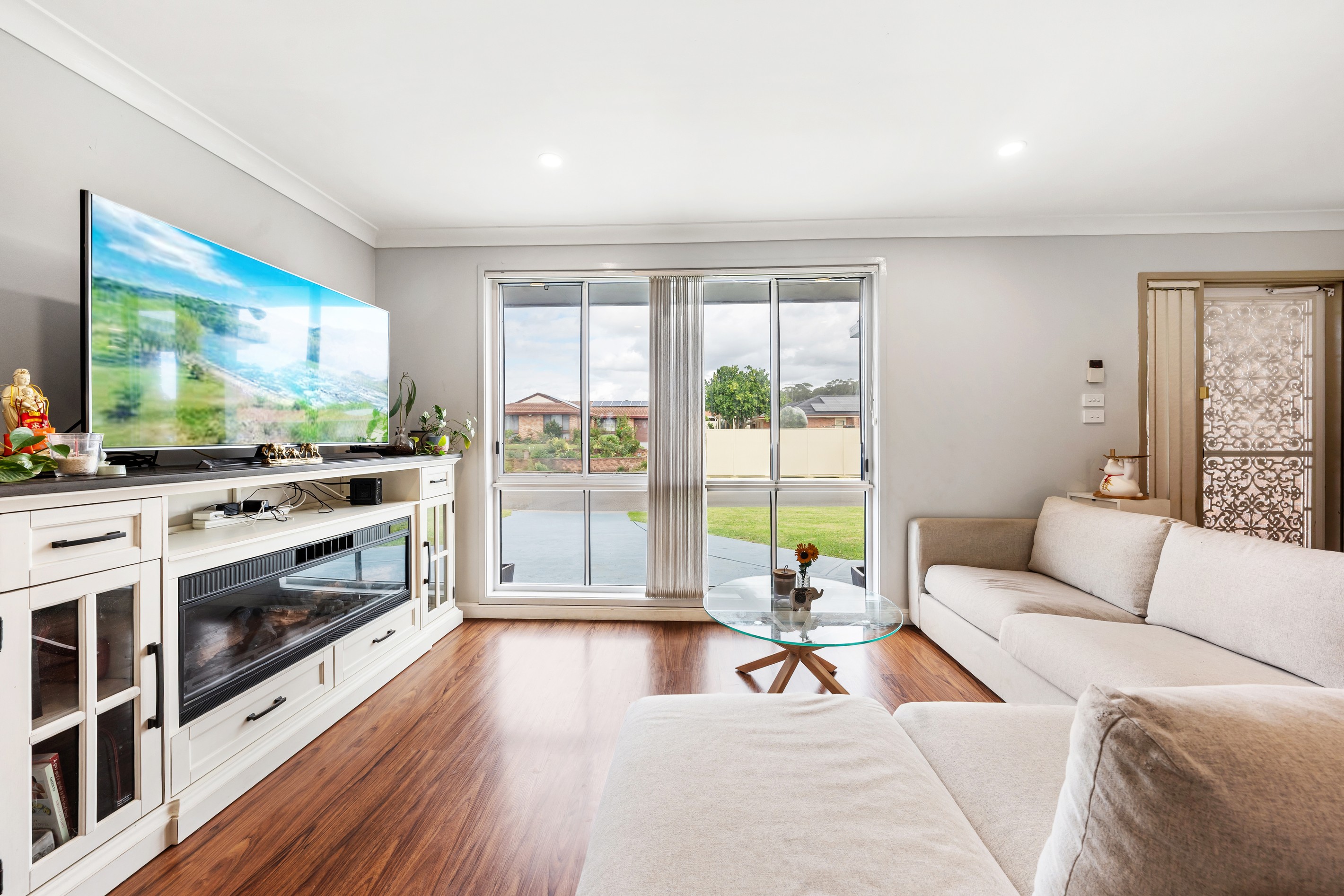 20 & 20A Currawong Street, Green Valley, NSW 2168