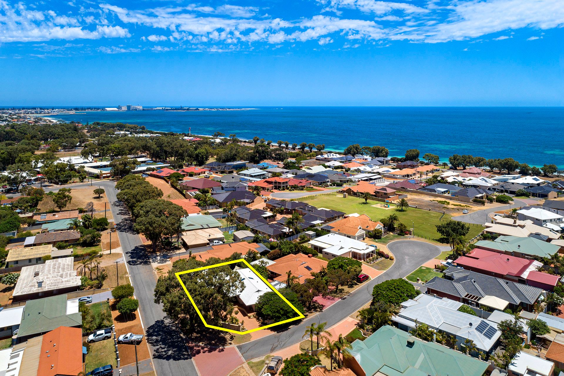 1 Settlers Close, Bluff Point WA 6530