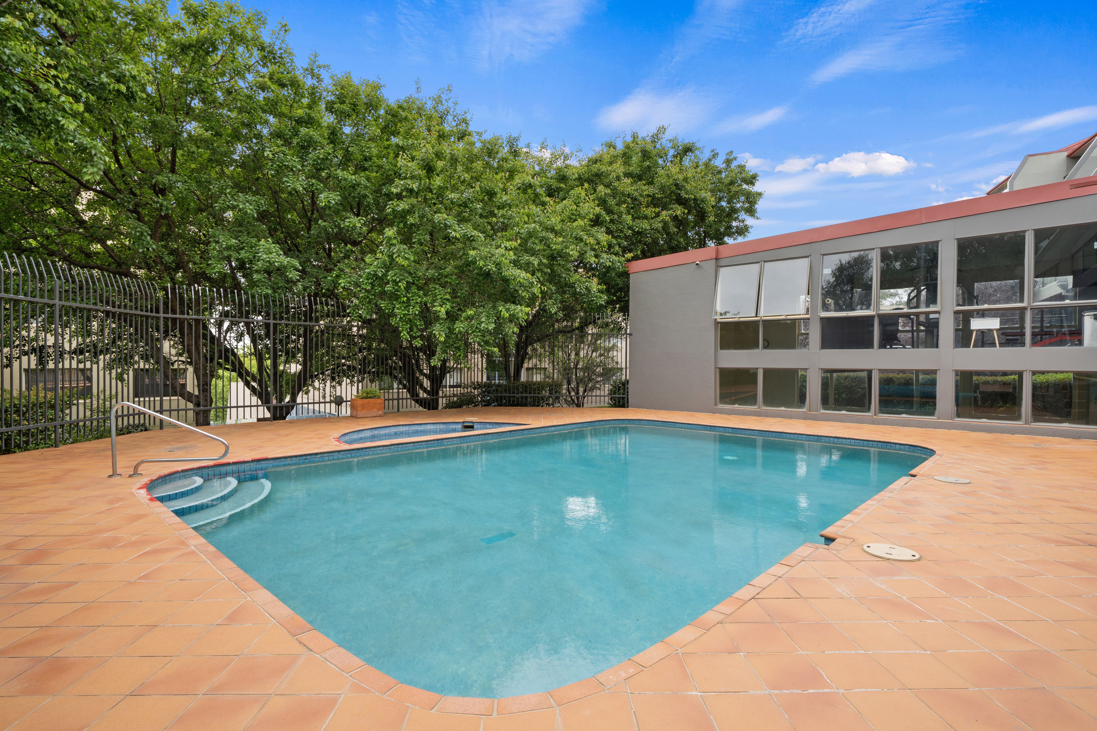 52/13 Chandler Street — photo 8 of 13