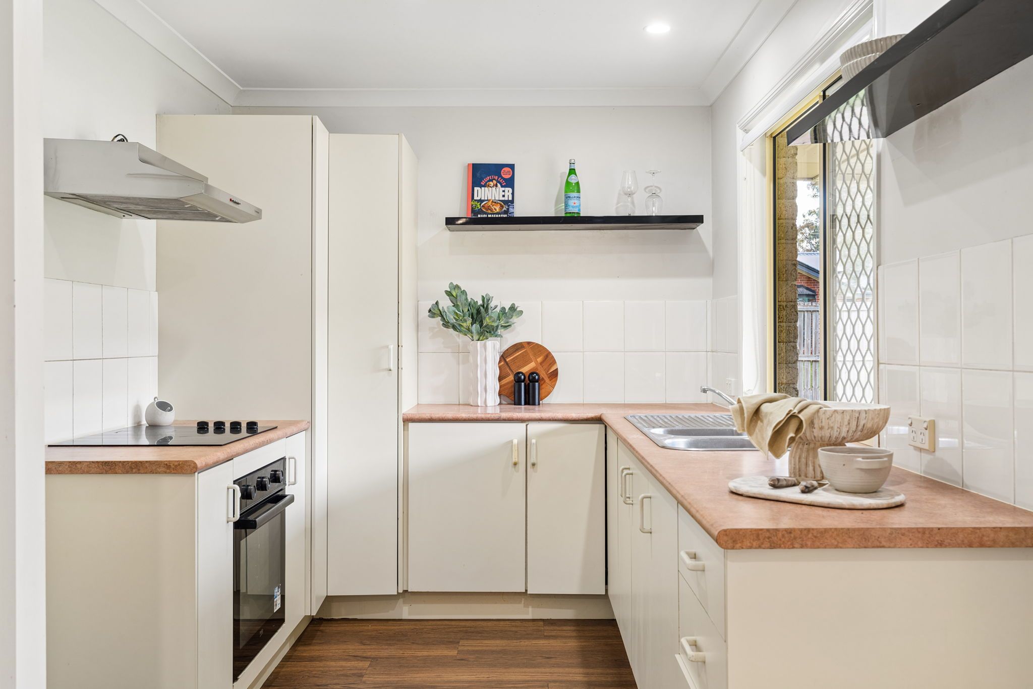 35 Billabong Drive — photo 5 of 17