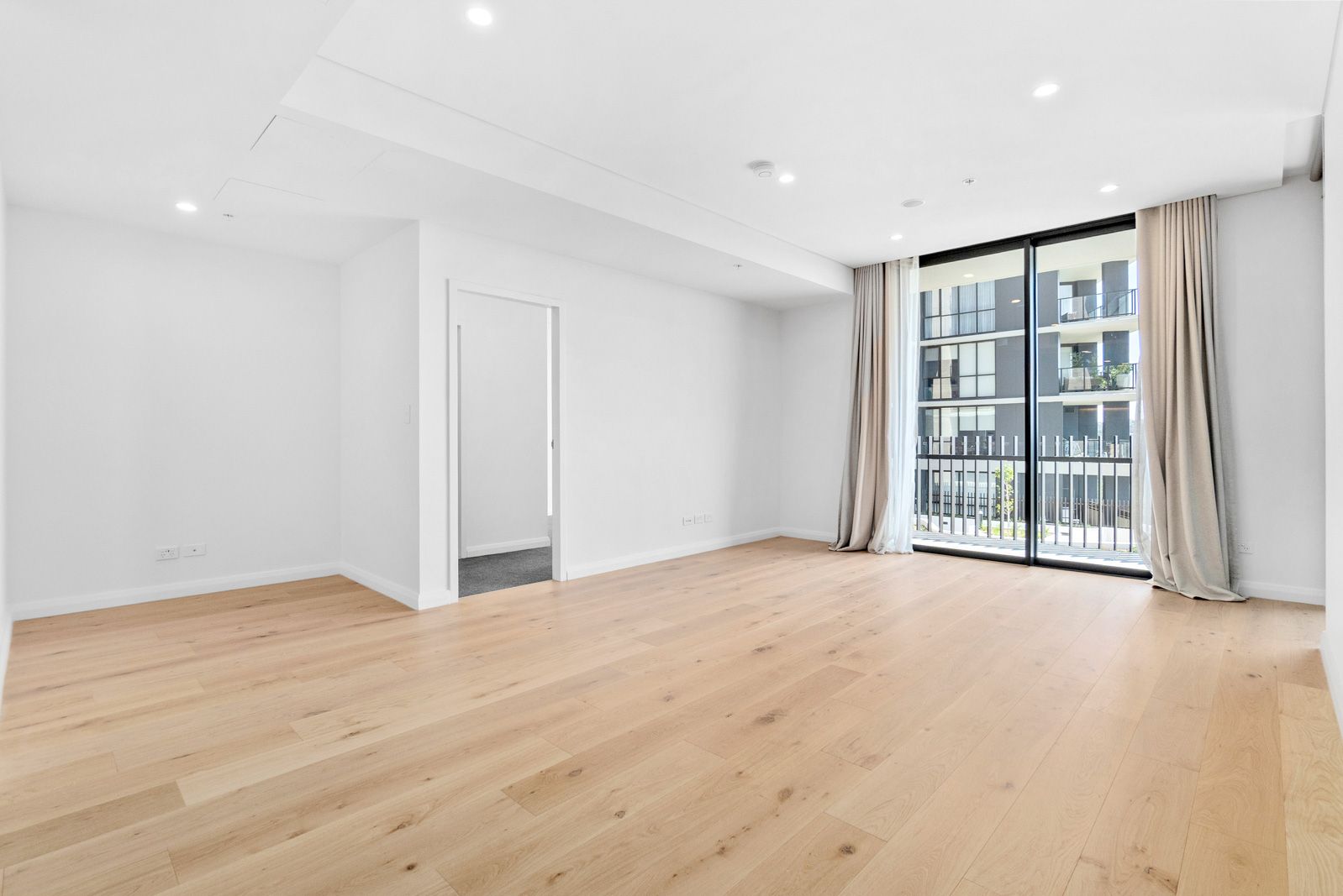 719/4 Andalusian Way, Castle Hill, NSW 2154