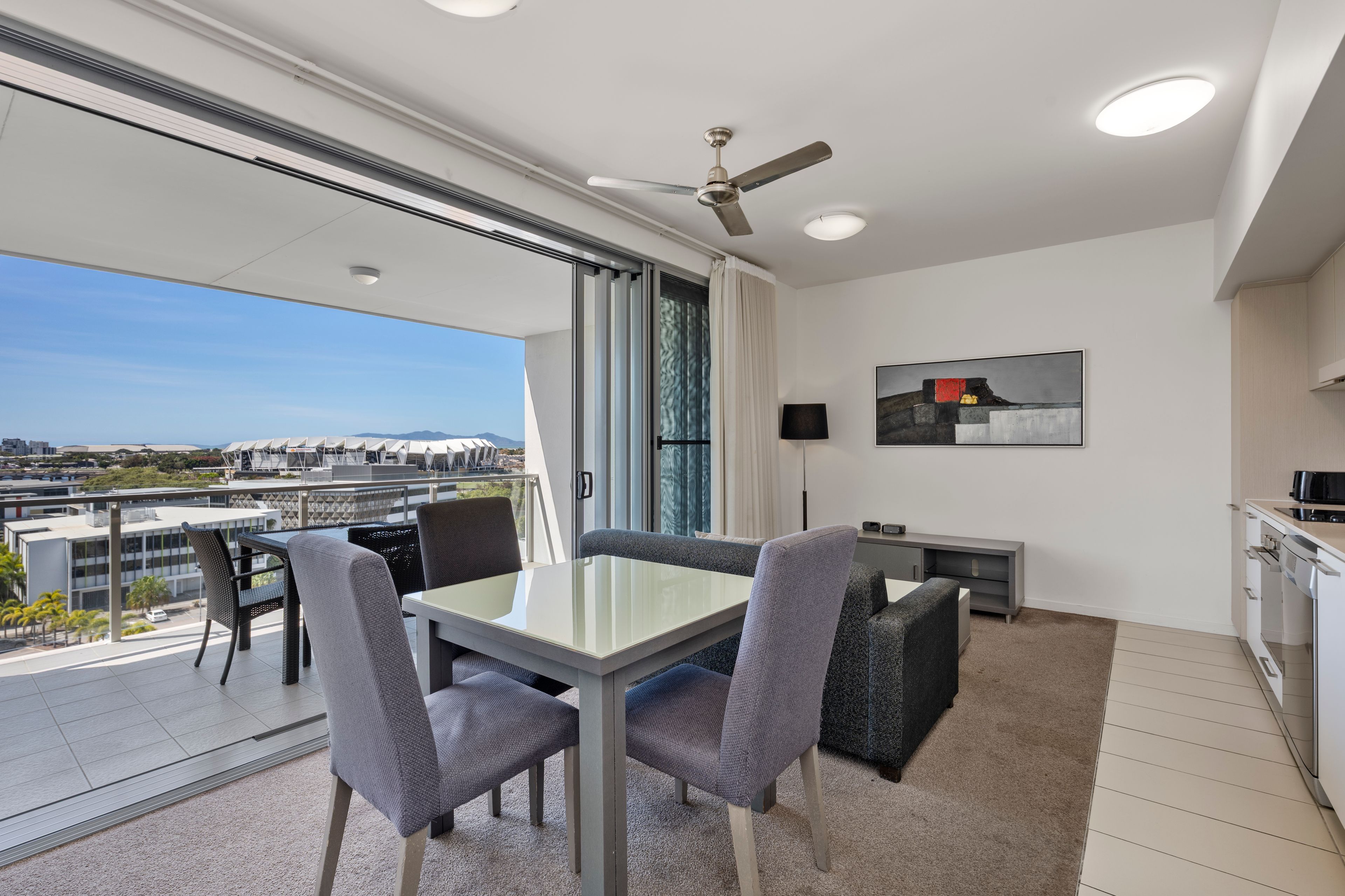 40/3 Kingsway Place — photo 4 of 17