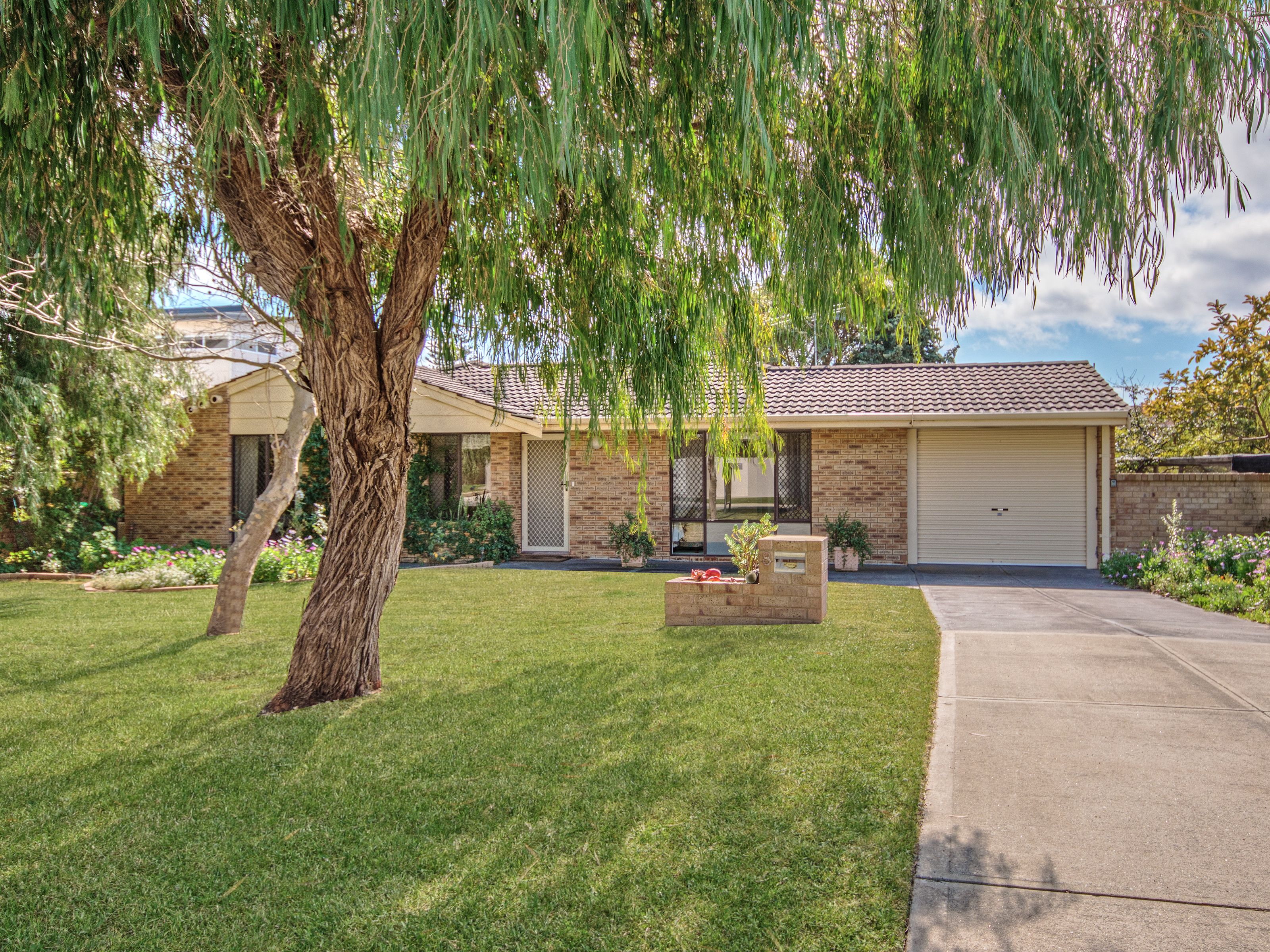 8 Shoalwater Road, Shoalwater, WA 6169
