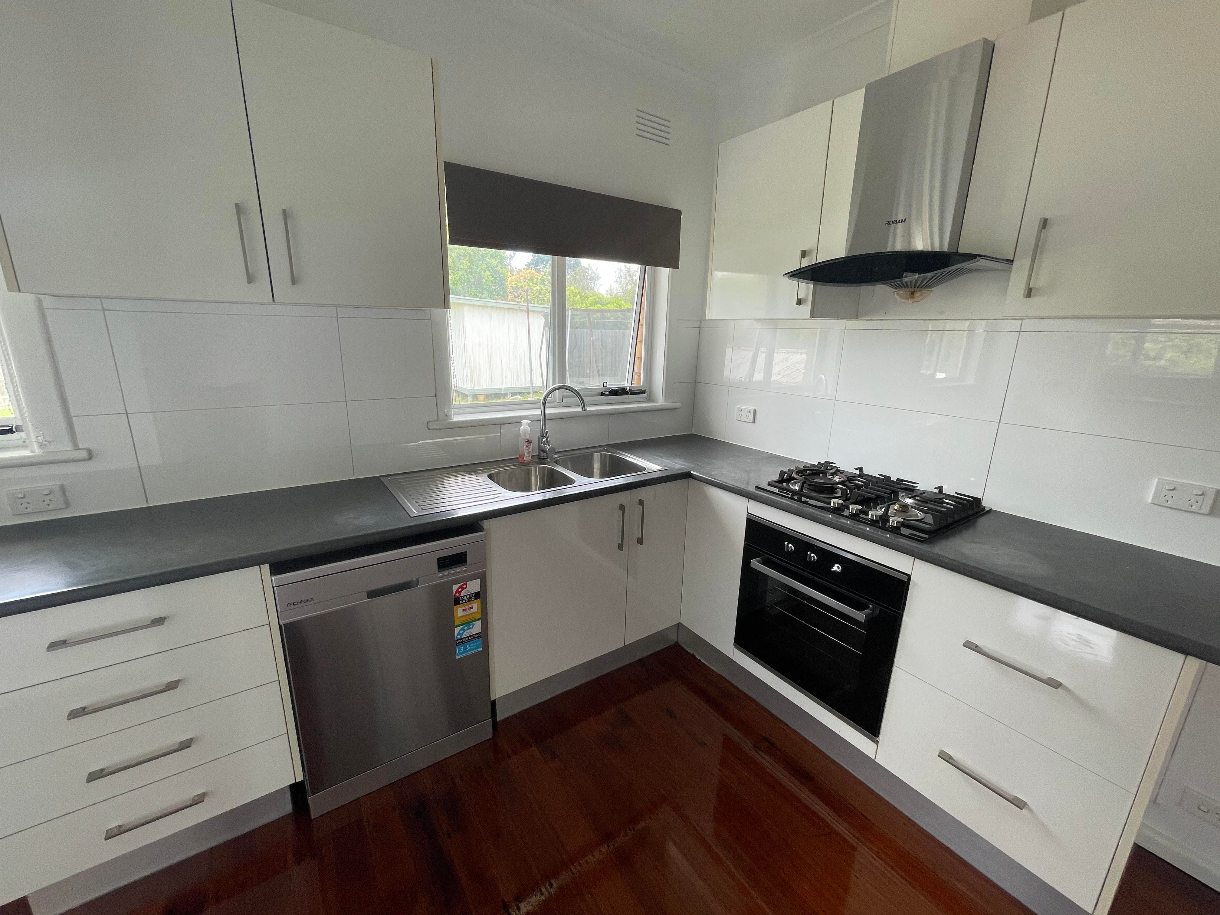 35 Boyana Crescent, Croydon, VIC 3136