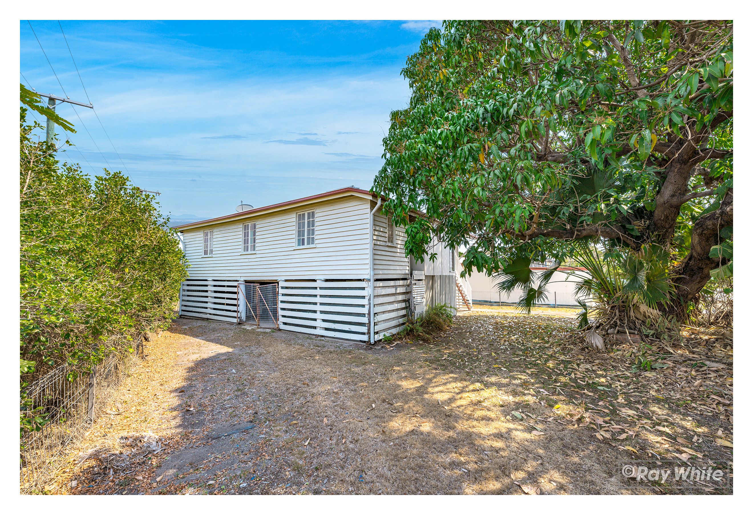 4 Edgar Street, Park Avenue, QLD 4701