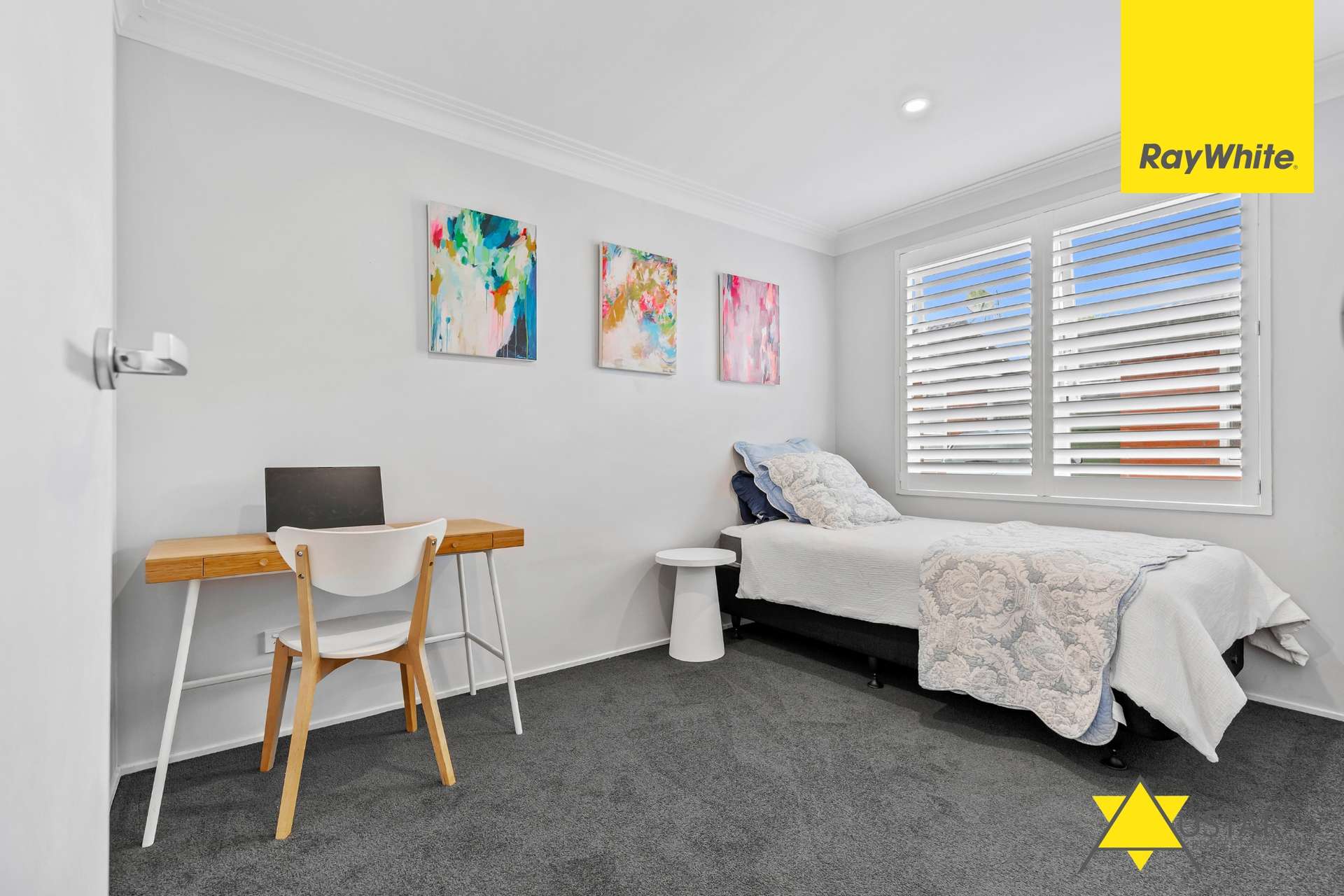 2/126 Astley Avenue photo 12
