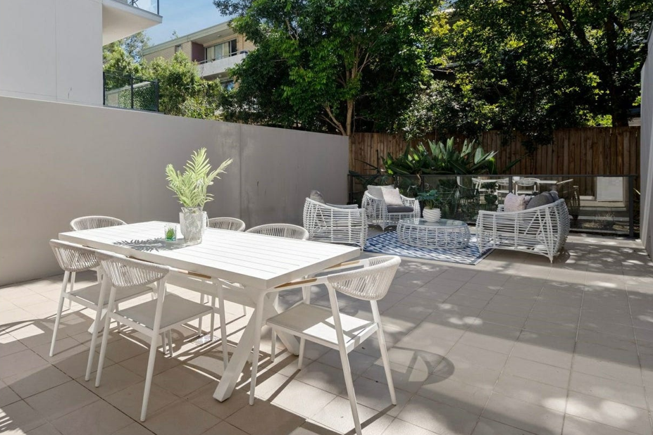 201/44 Grantson Street — photo 8 of 17