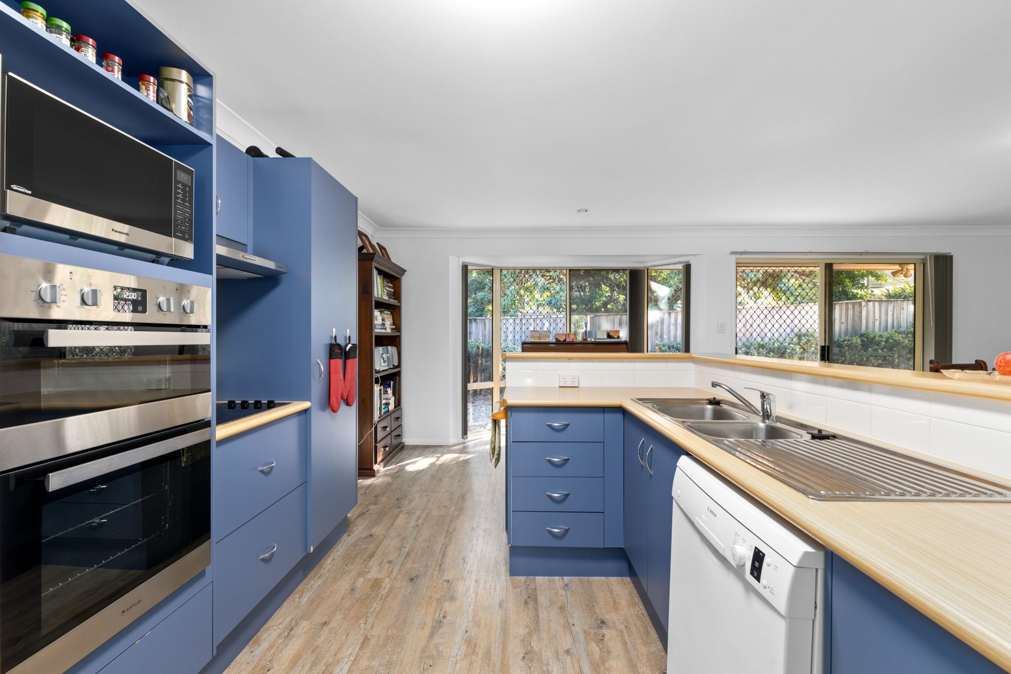 9 Mitchell Street, Arana Hills, QLD 4054
