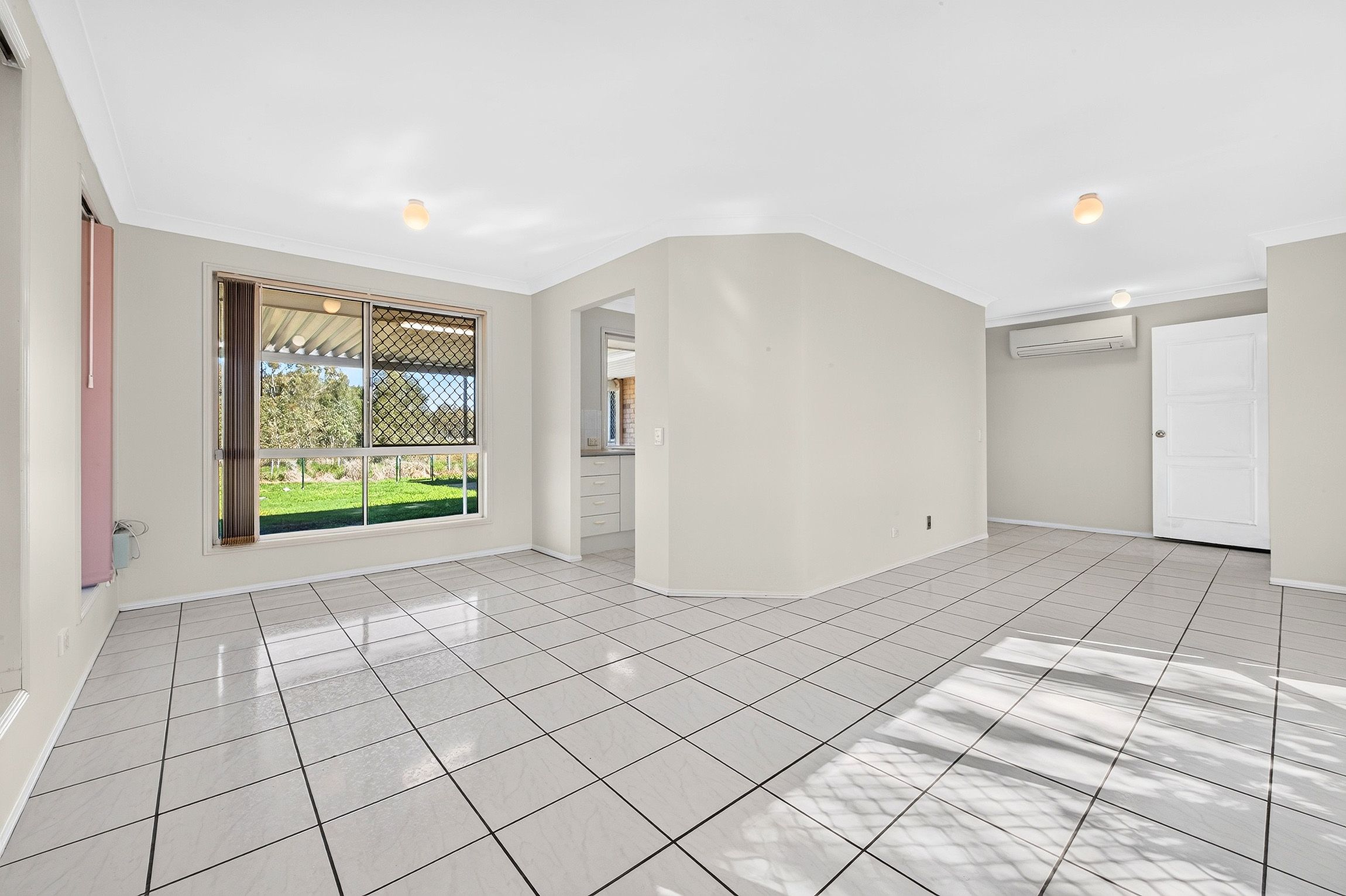 47 College Way — photo 8 of 22
