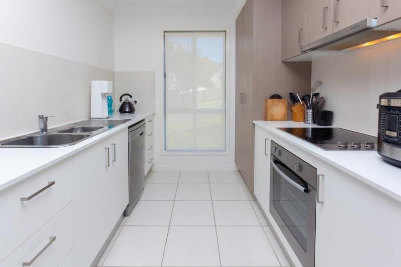 15 Opperman Drive, Springfield Lakes, QLD 4300