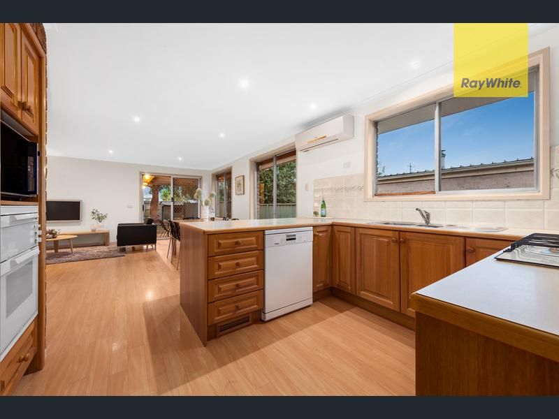 31 Westburn Grove, Scoresby, VIC 3179