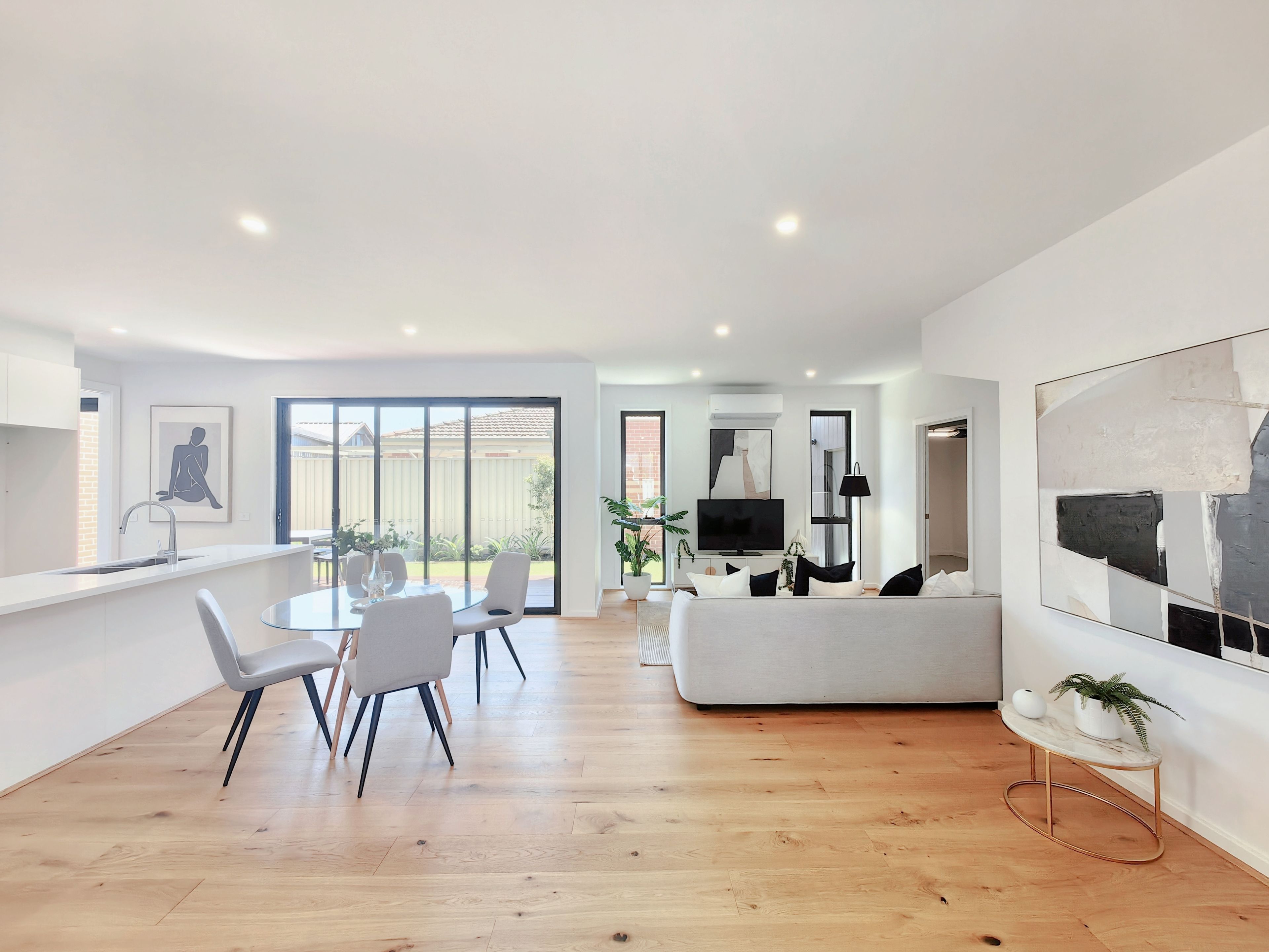 2/147 Kangaroo Road, Hughesdale, VIC 3166