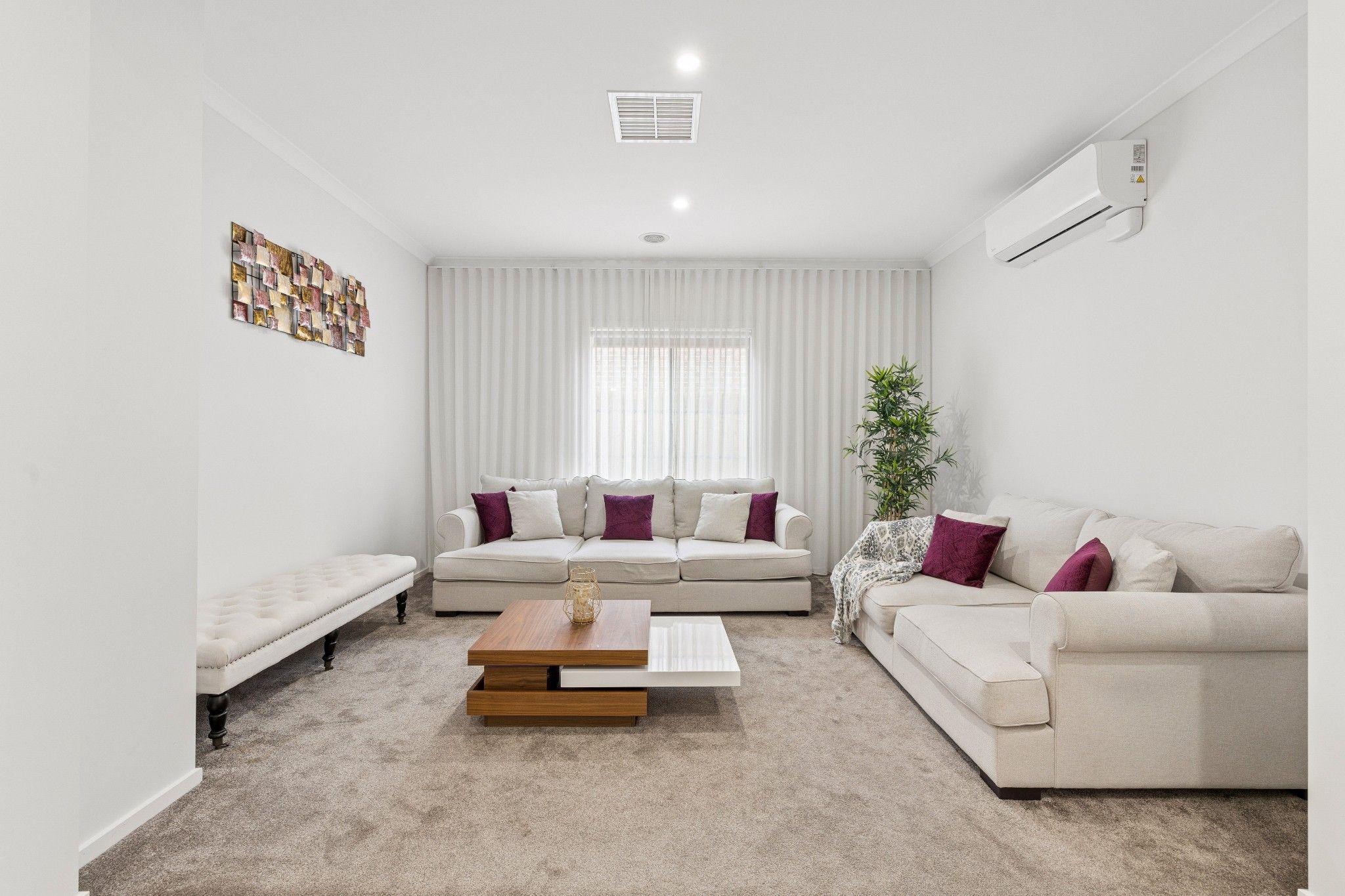 8 Lenigas Crescent — photo 3 of 30
