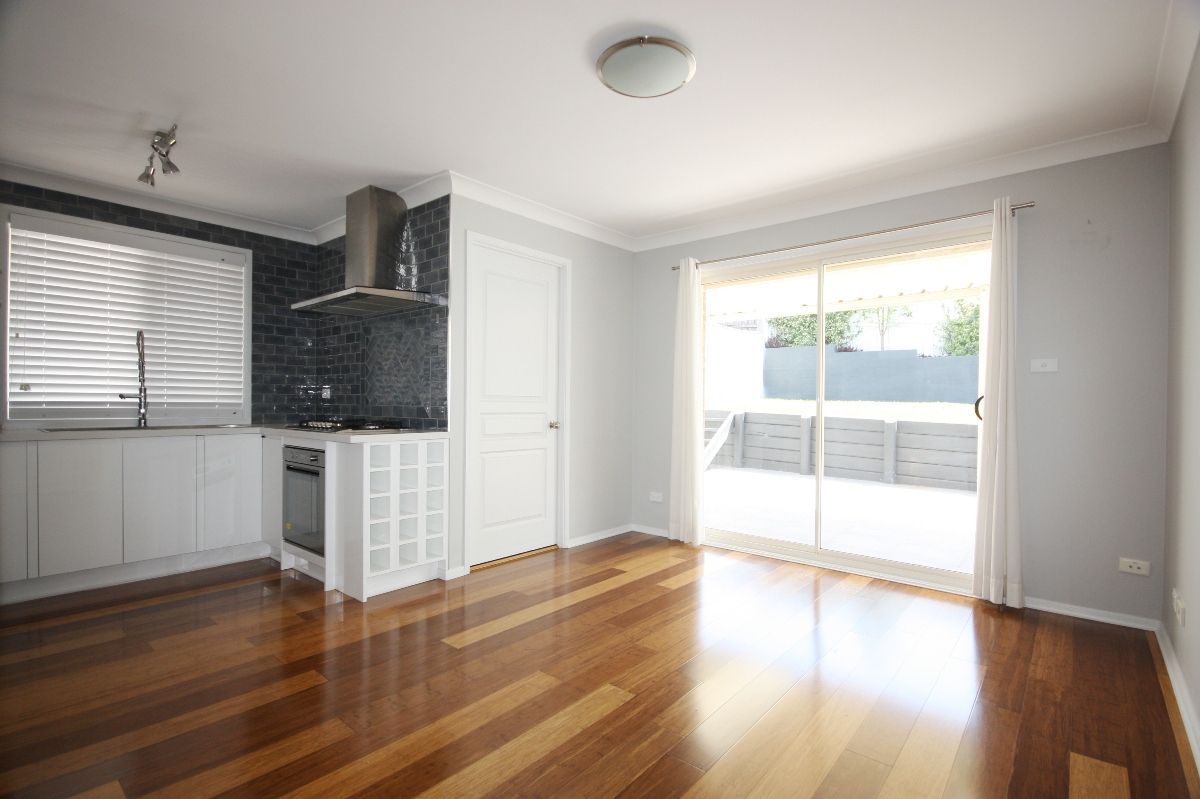 8 St Luke Place, Blair Athol, NSW 2560