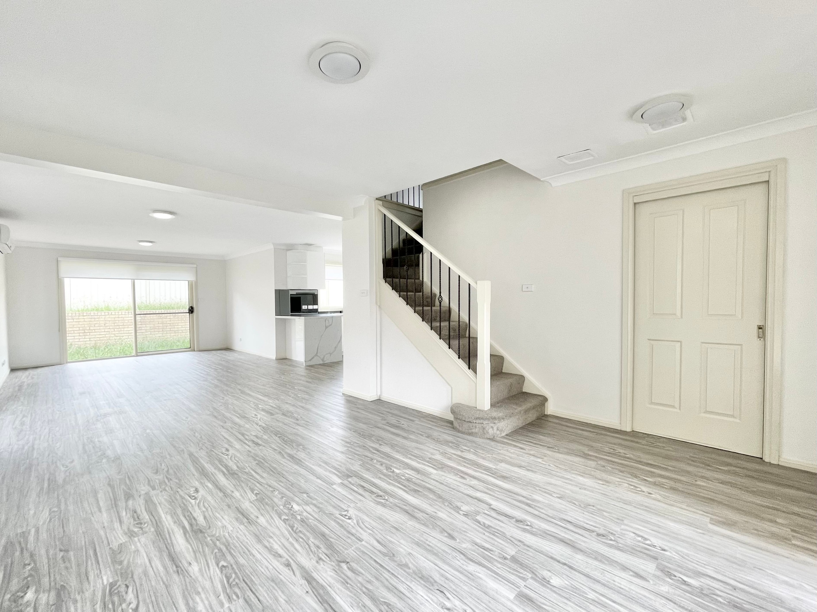 15 Salerno Place, Blairmount, NSW 2559