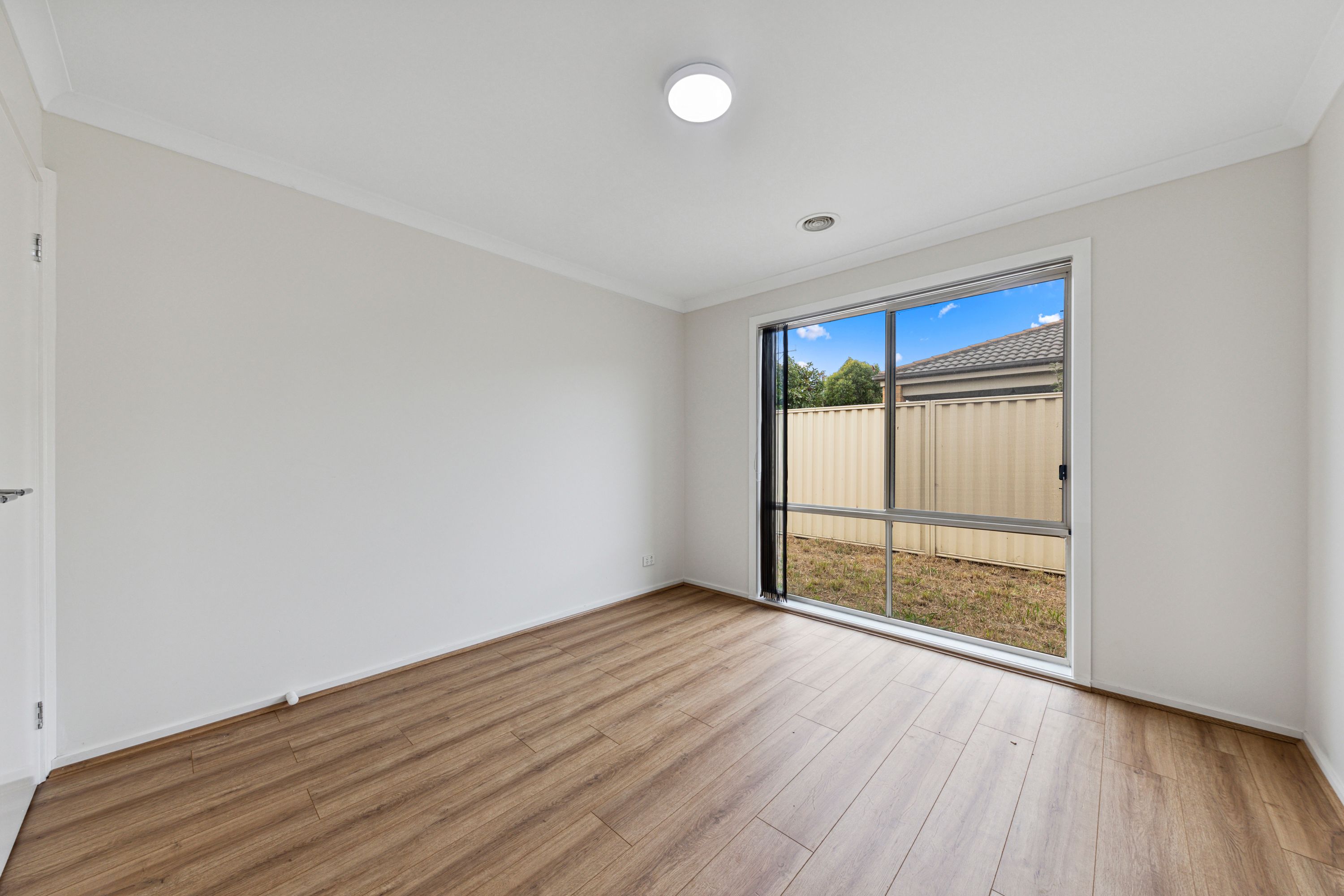 60 Salvia Avenue — photo 10 of 11