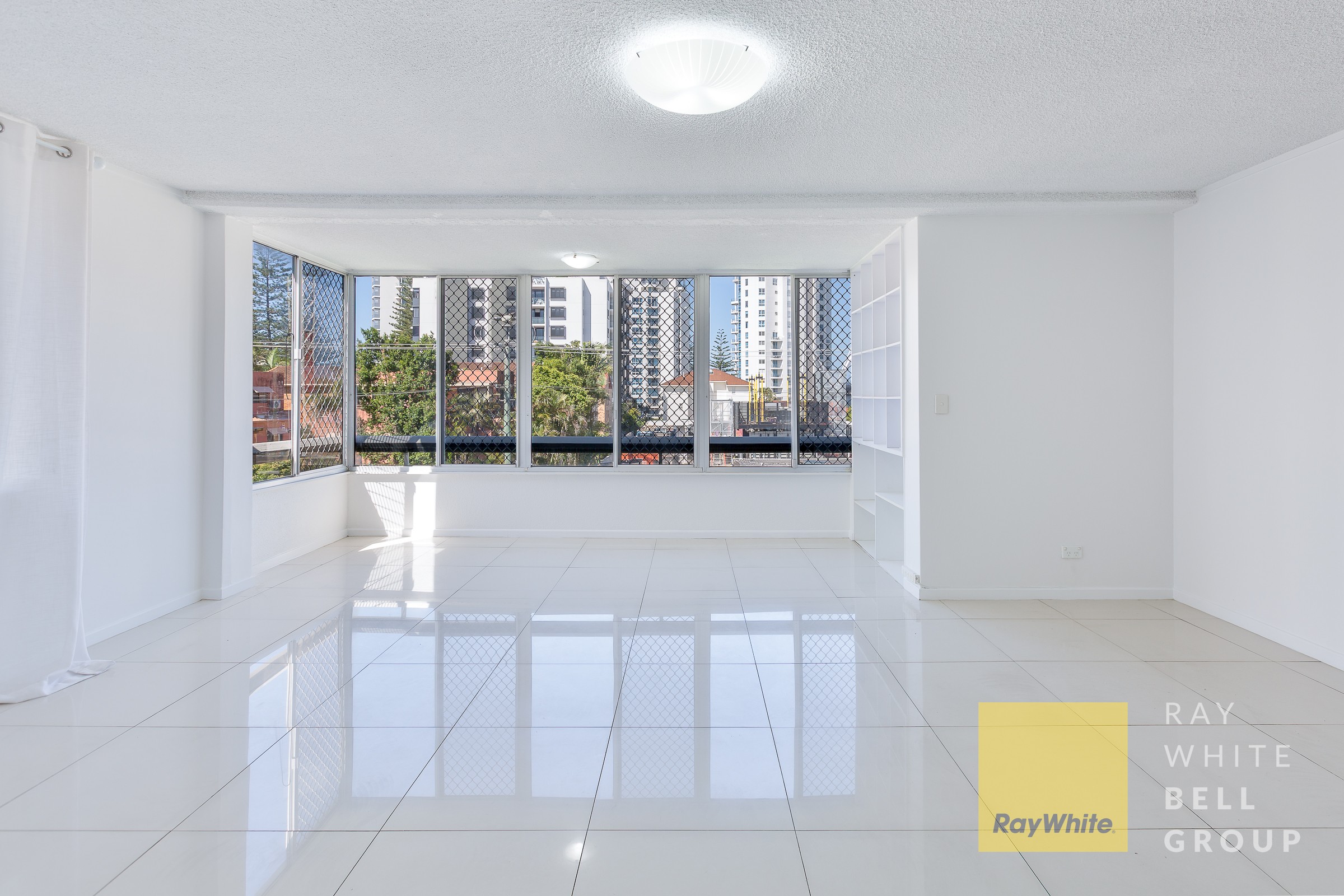 12/21 Armrick Avenue, Broadbeach, QLD 4218