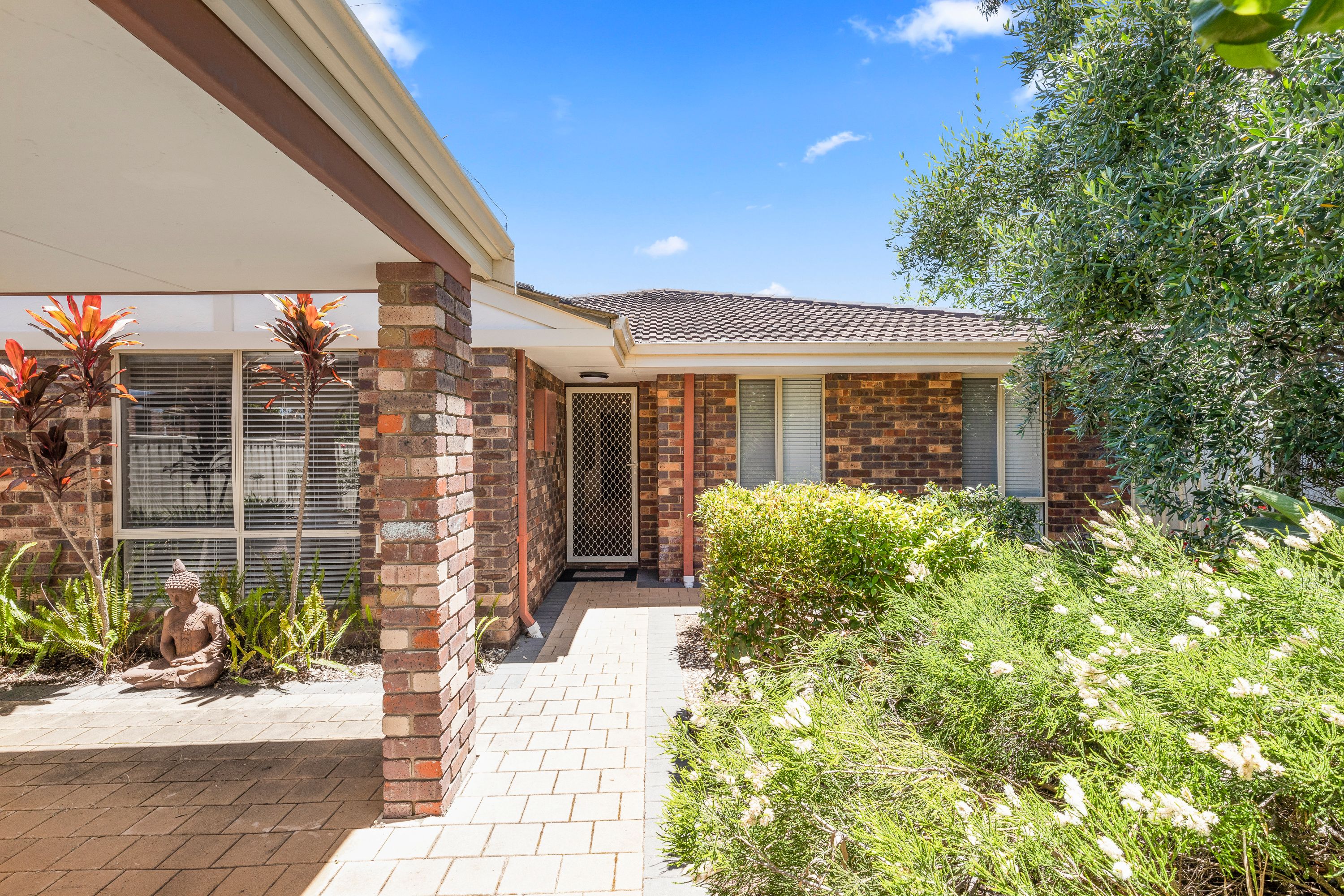 13 Alicia Gardens, Ballajura, WA 6066