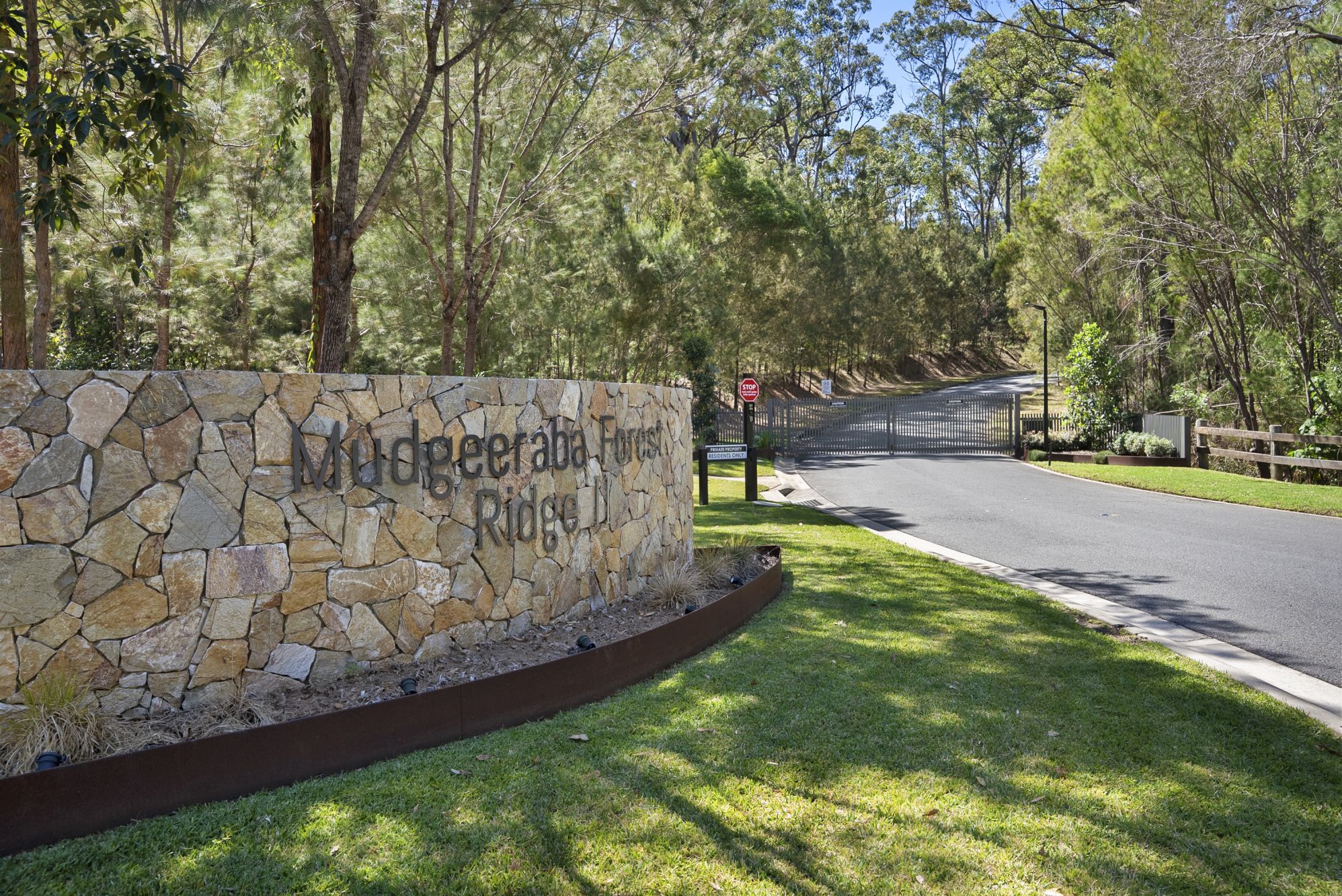 11 Beau Parade, Bonogin, QLD 4213