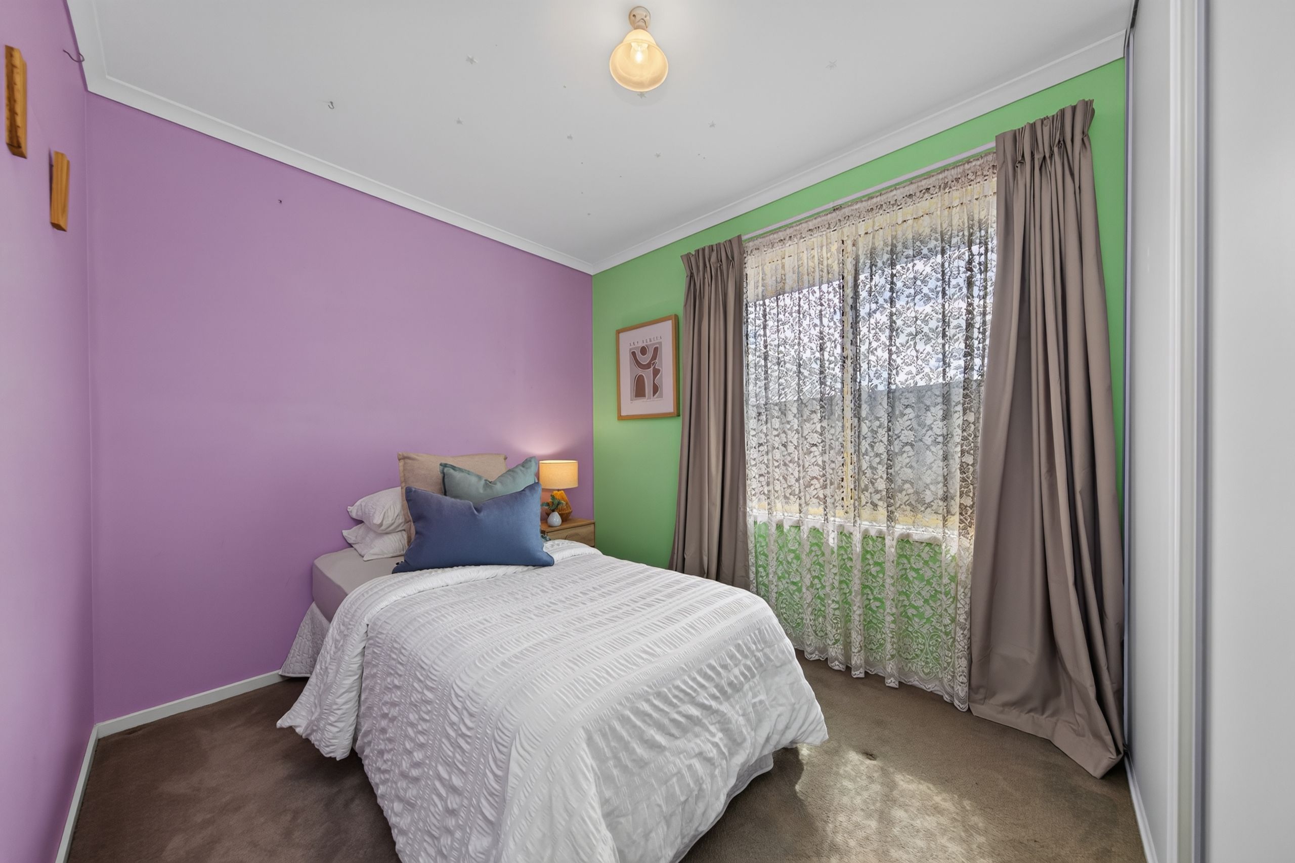 25 Camelot Drive — photo 14 of 21