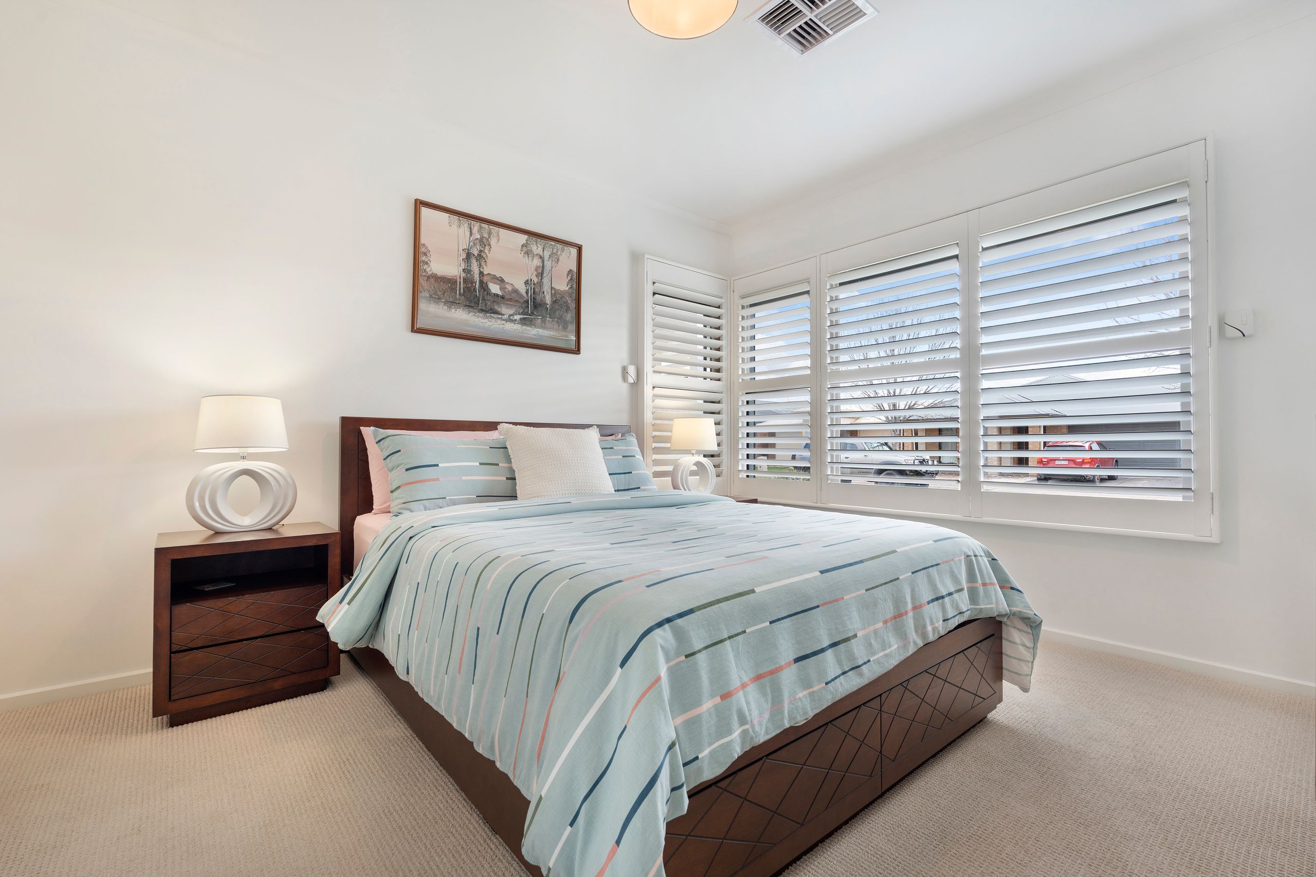 19 McEwen Road — photo 3 of 19