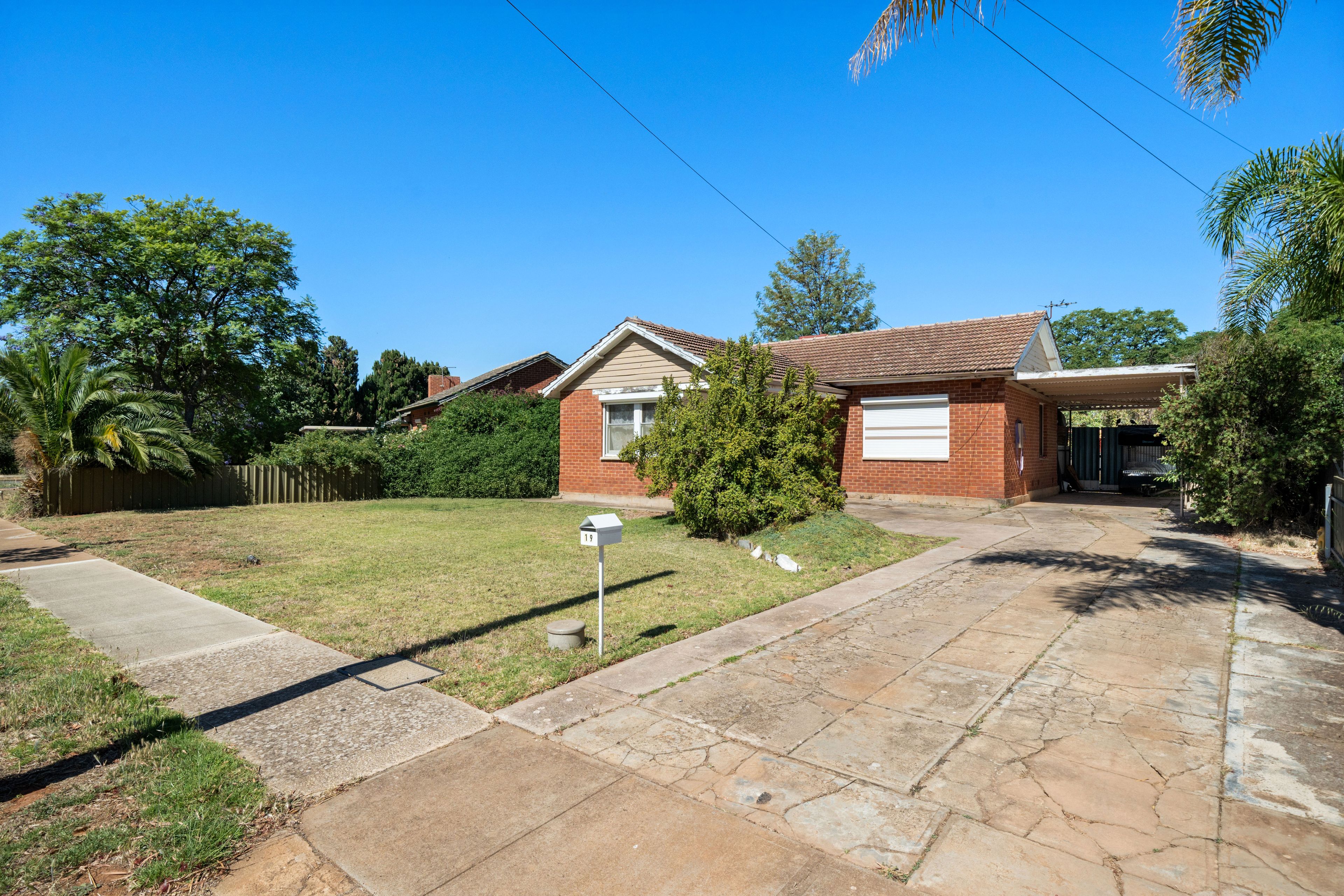 19 Longleat Road, Elizabeth Vale, SA 5112