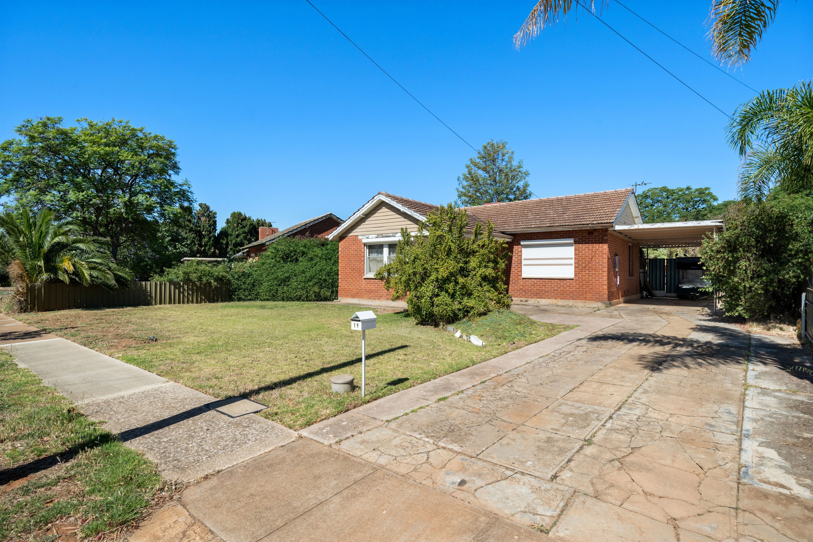 19 Longleat Road, Elizabeth Vale, SA 5112