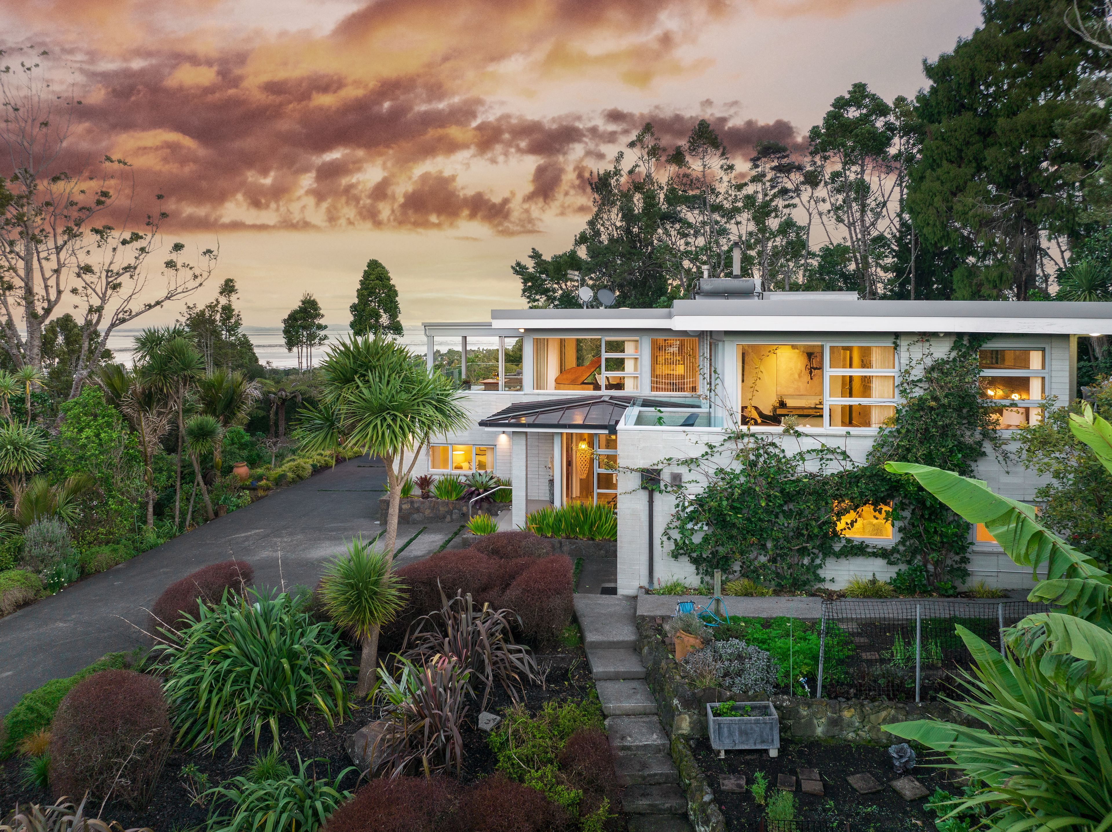 43 Otitori Bay Road, Titirangi, Waitakere City