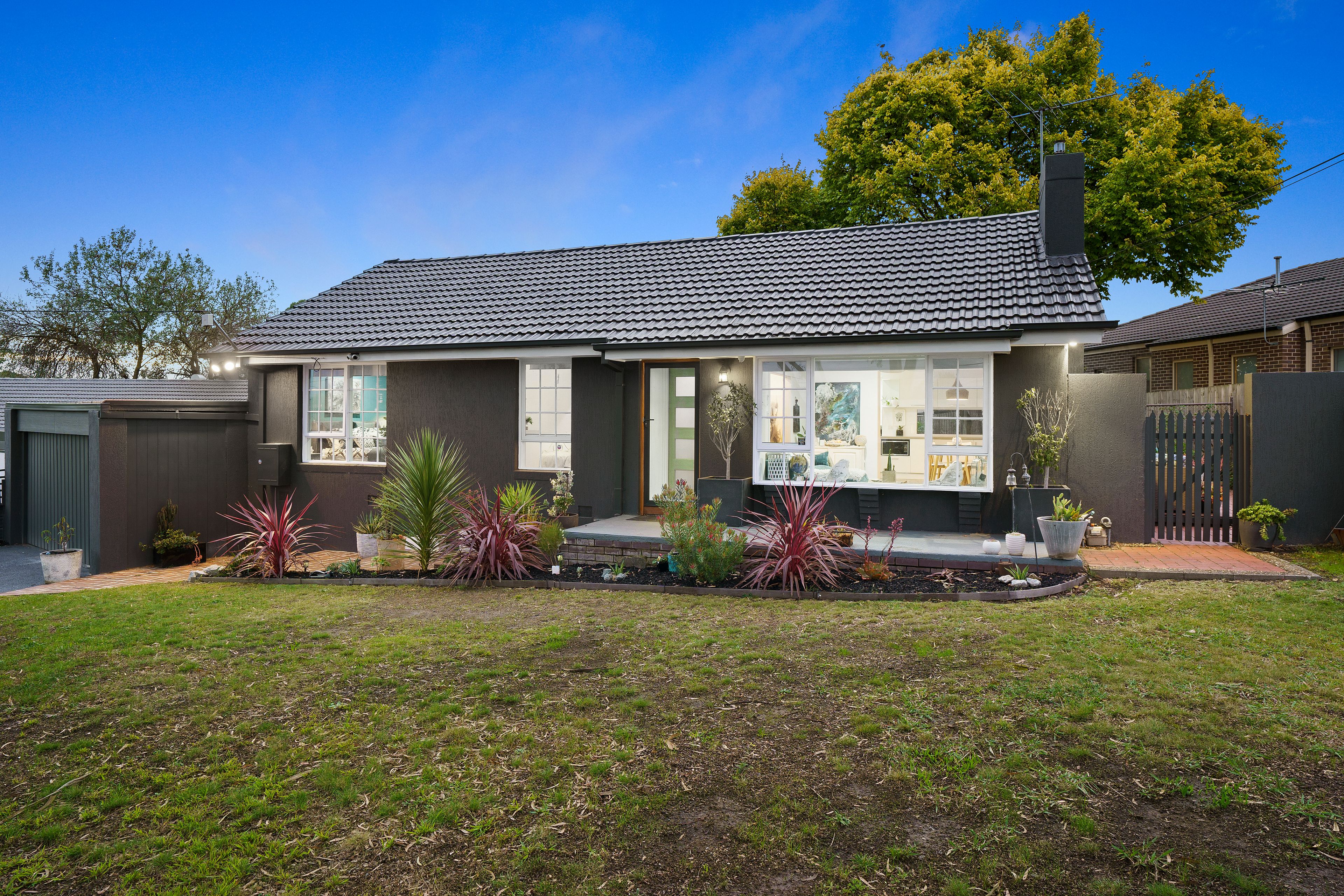 64 Laura Road, Knoxfield VIC 3180