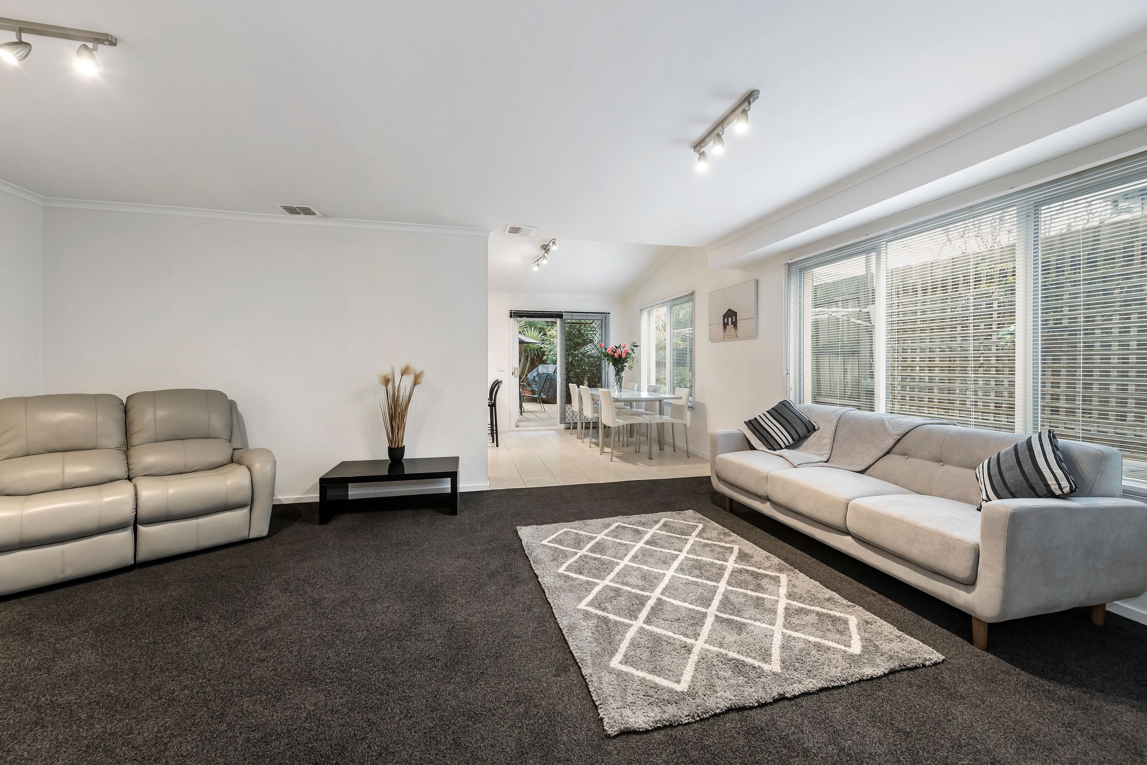 7 Warren Road, Mordialloc, VIC 3195