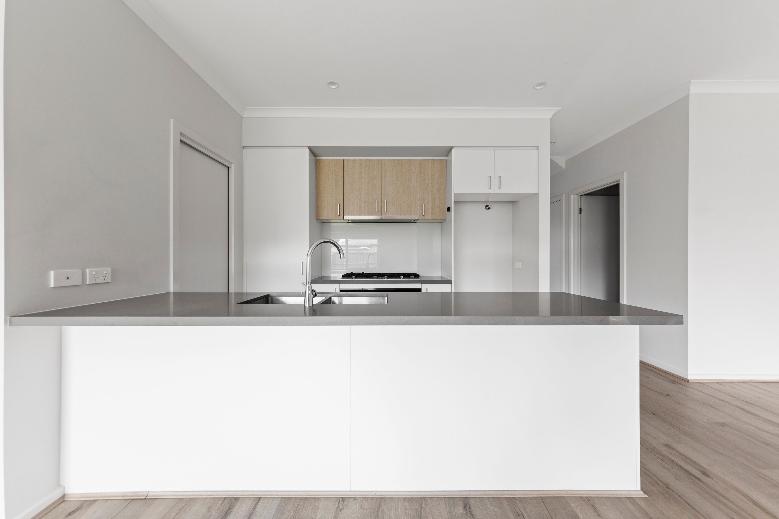 10 Grace Street — photo 3 of 30