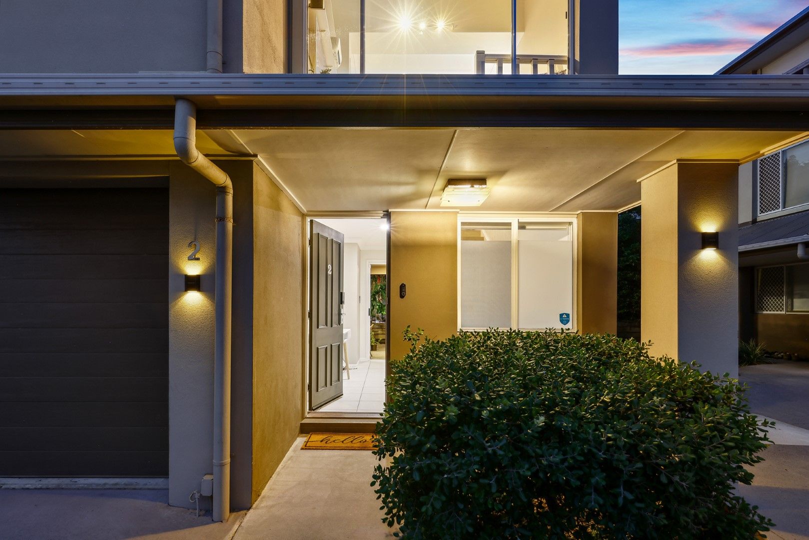 2/8 Alexandrina Drive, Varsity Lakes, QLD 4227