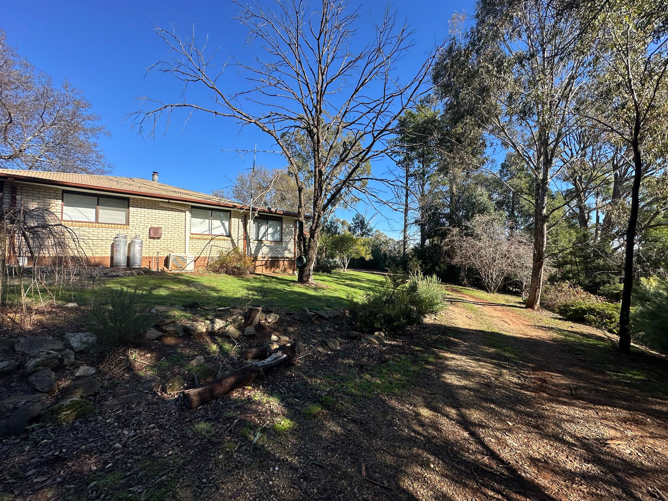 1336 Batlow Road, Willigobung, NSW 2653