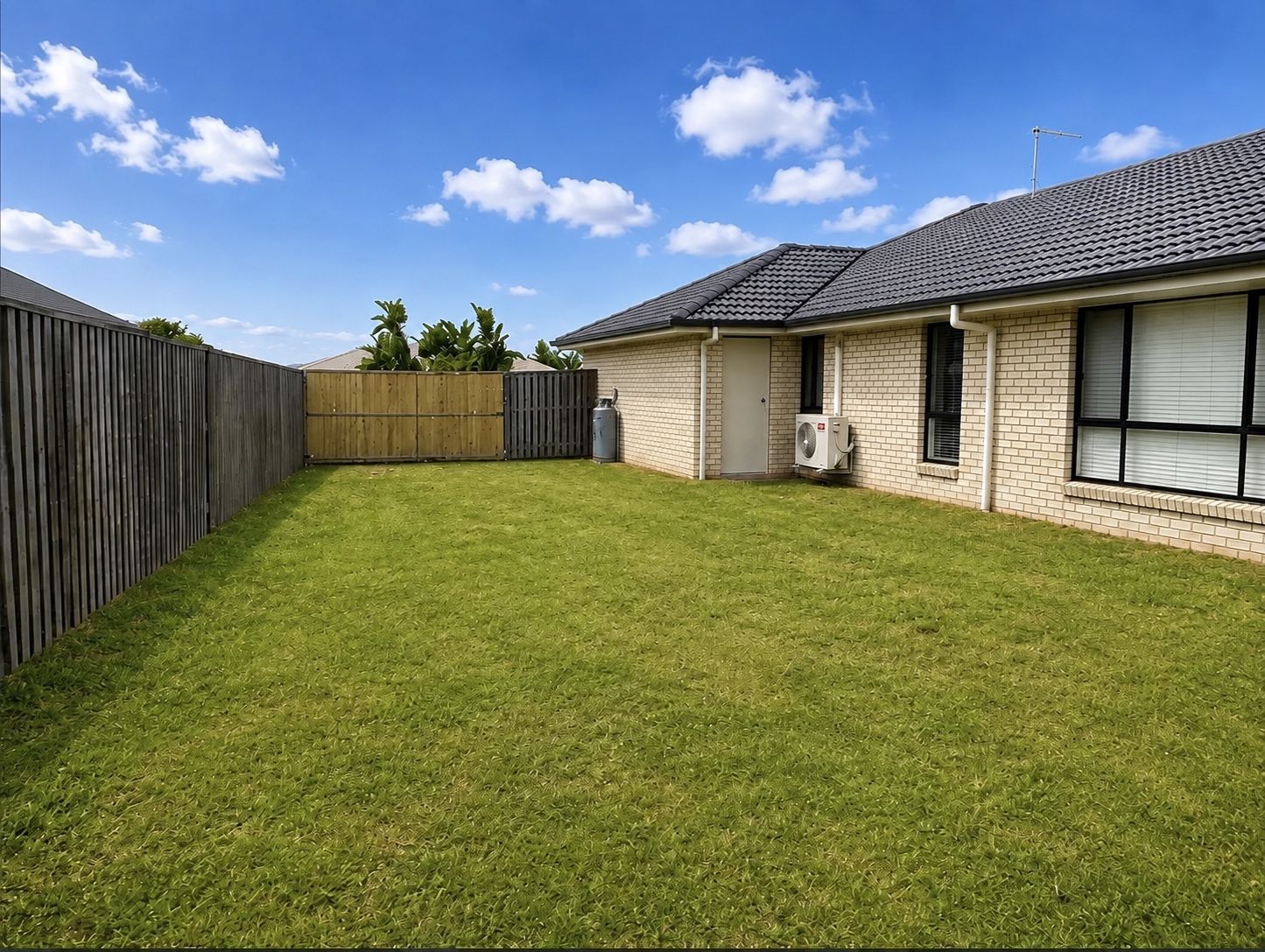 13 Cottonwood Crescent — photo 13 of 16