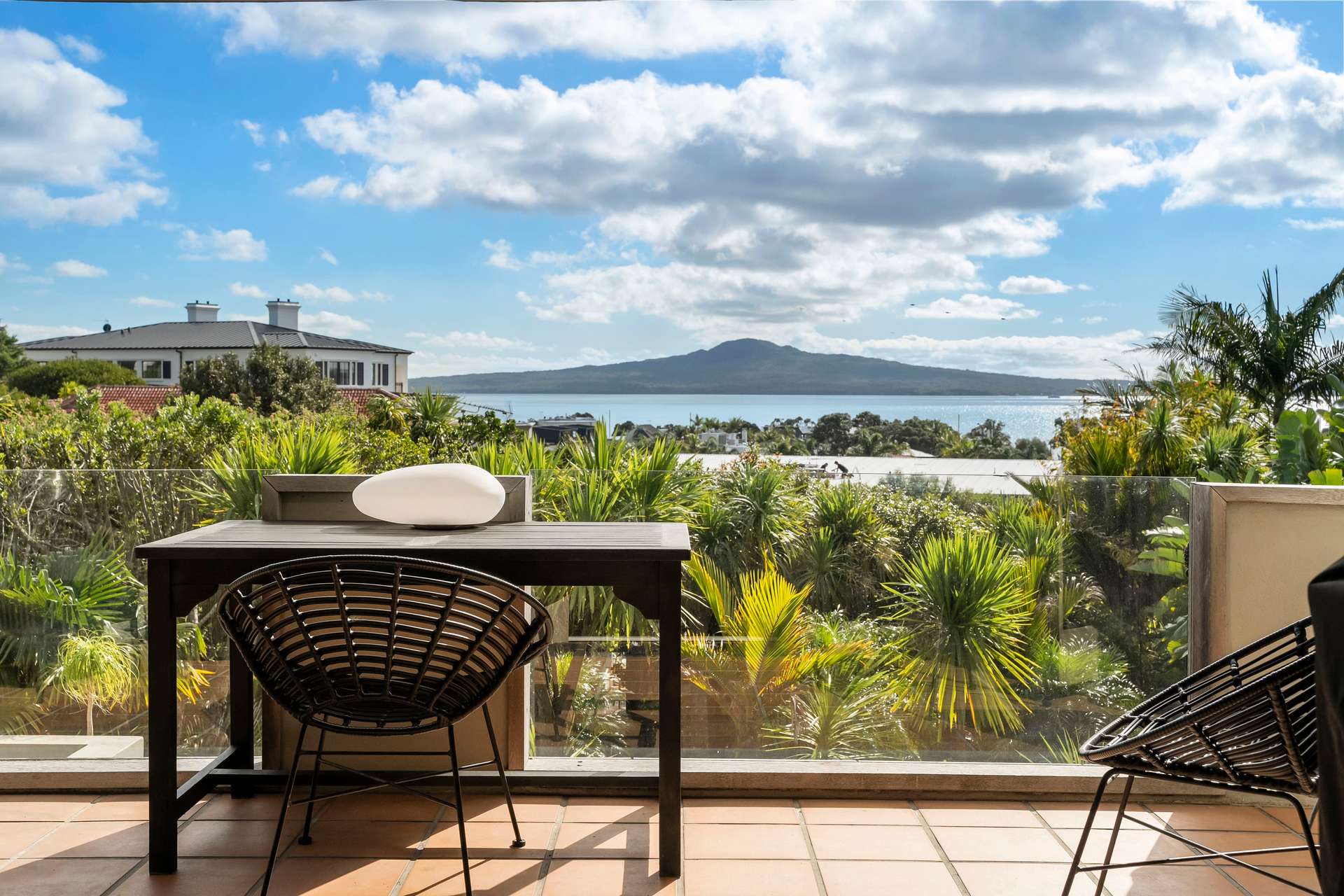 40 Rawhitiroa Road photo 1