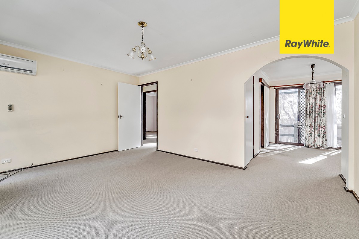4 Burdon Place, Holt, ACT 2615