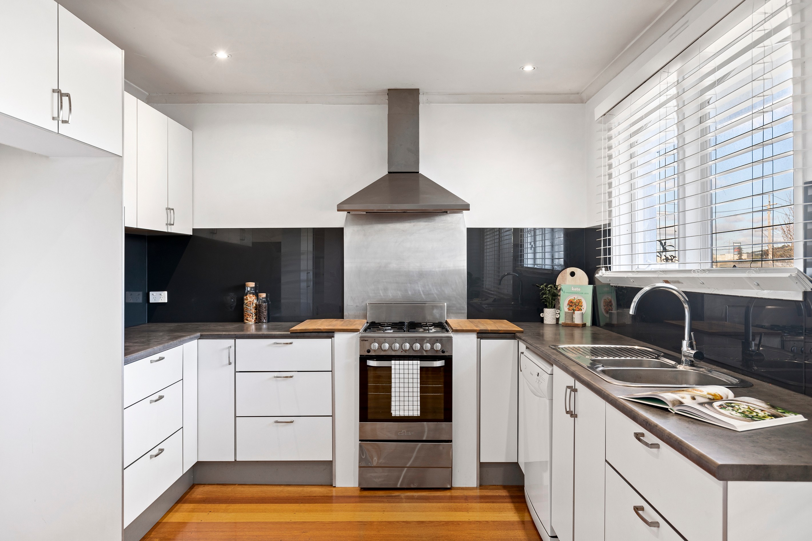 32 Vineyard Road, Sunbury, VIC 3429