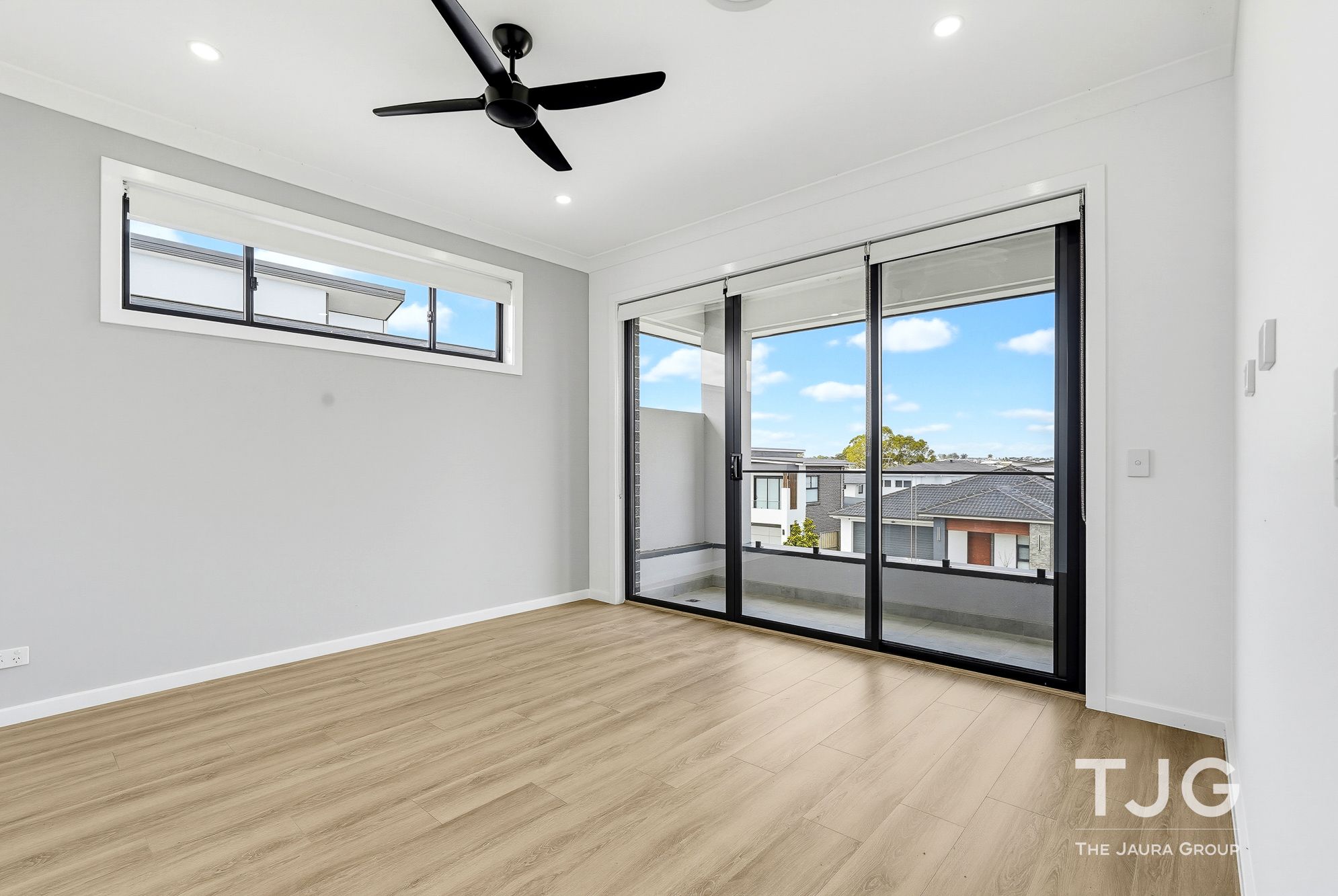 22 Baystone Street (Gables) — photo 7 of 8