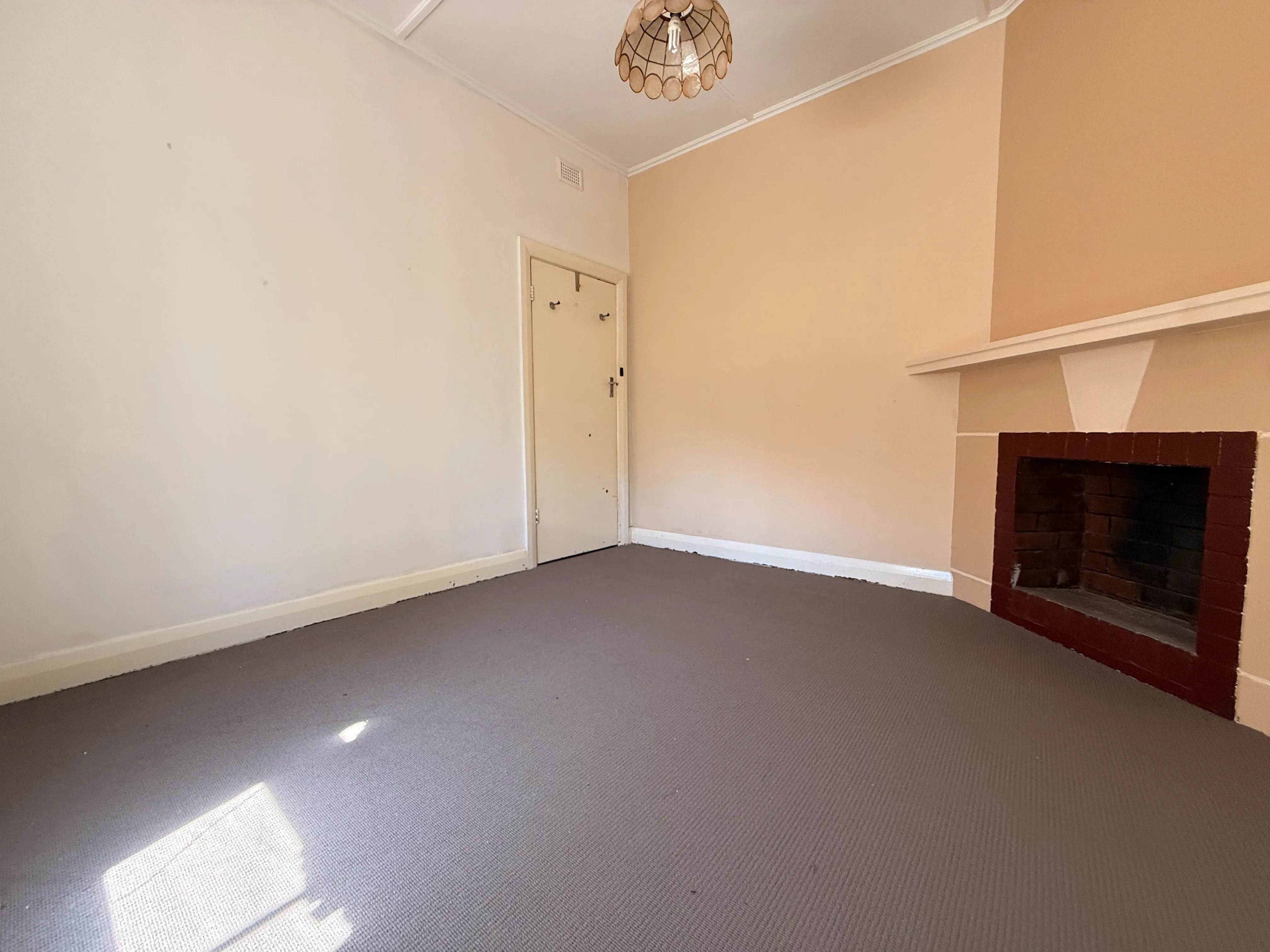 31 Jervois Street — photo 9 of 13