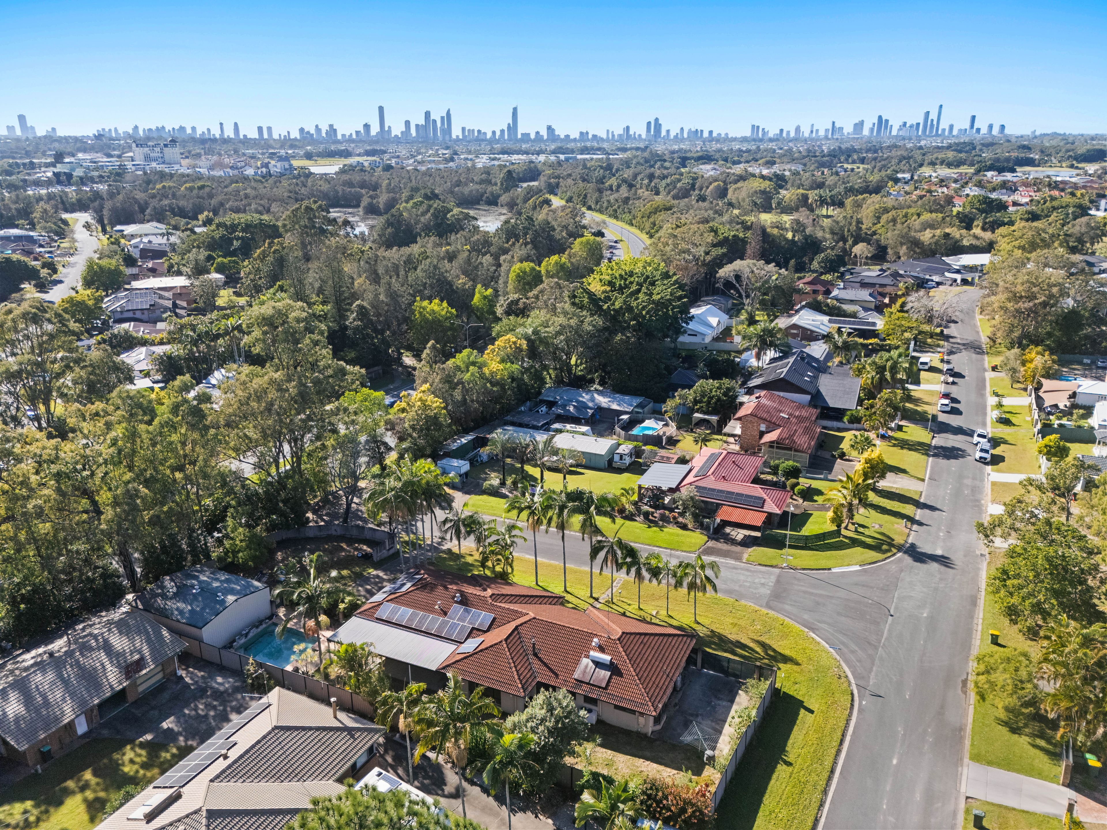 35 Madigan Road, Carrara, QLD 4211