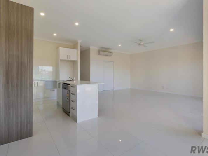 3/58 Brooke Avenue, Southport, QLD 4215