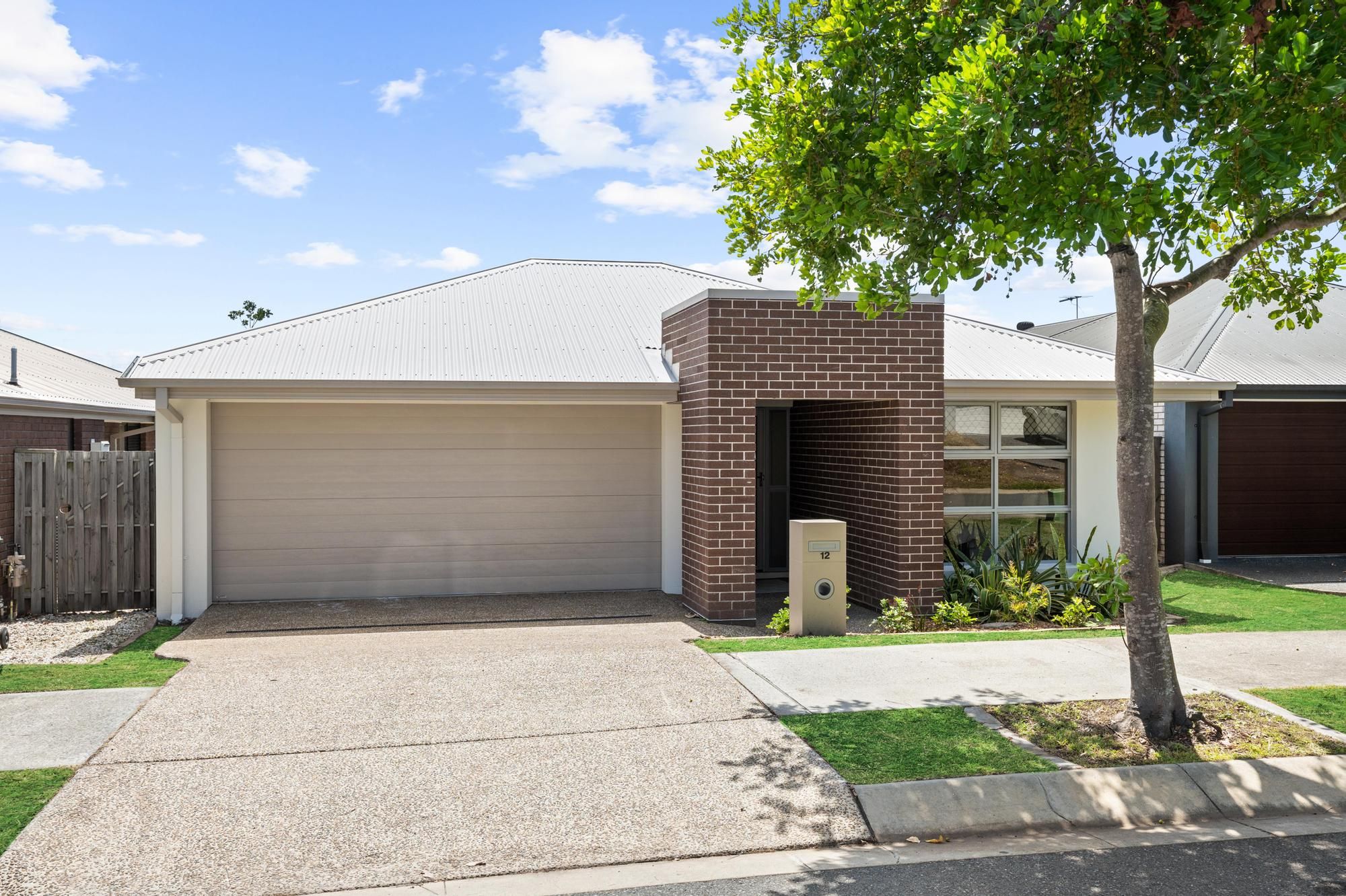 12 Pleasant Street, South Ripley, QLD 4306