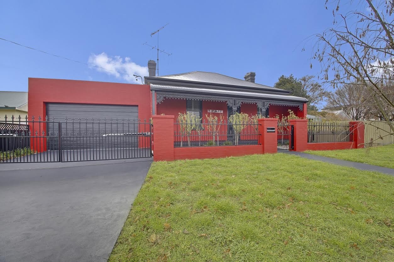 30 Cowper Street, Crookwell, NSW 2583