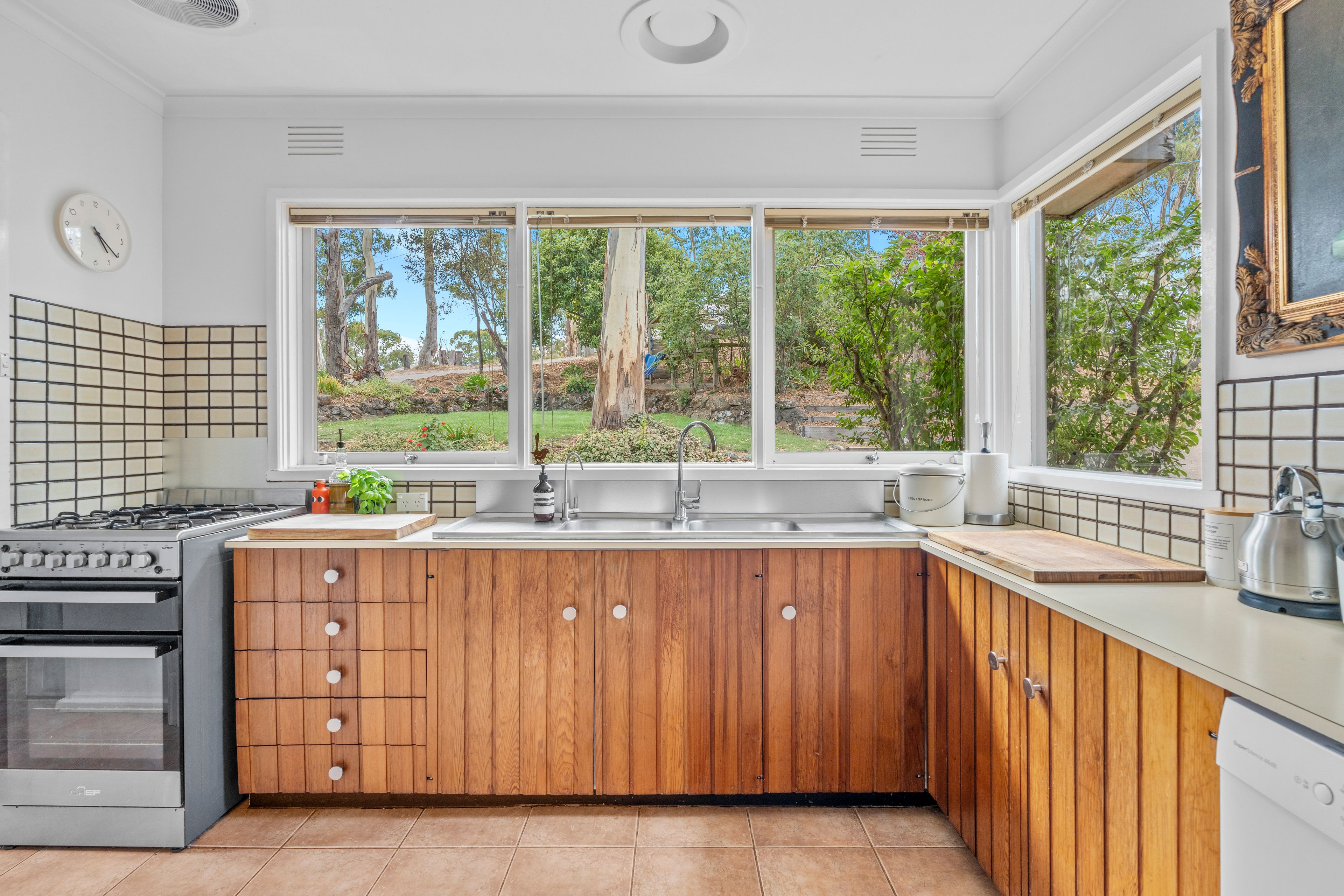 19 Piper Crescent, Eltham, VIC 3095