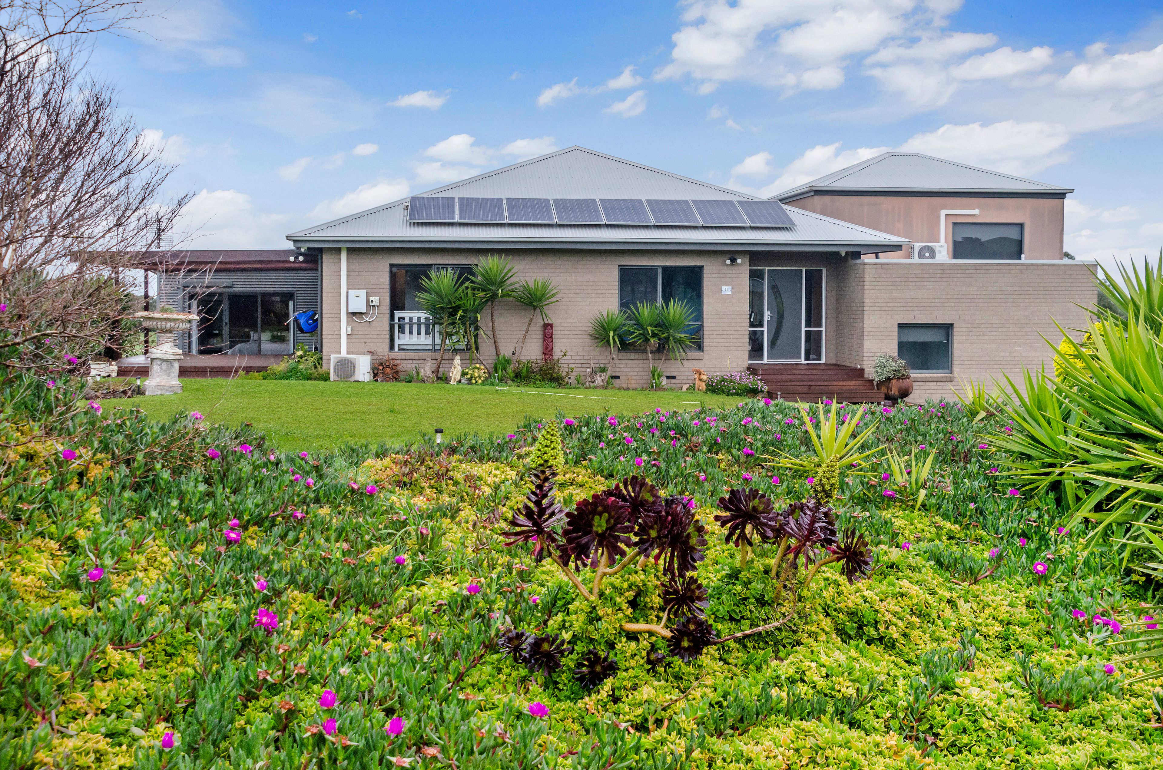 18 Waggs Lane, Mortlake VIC 3272