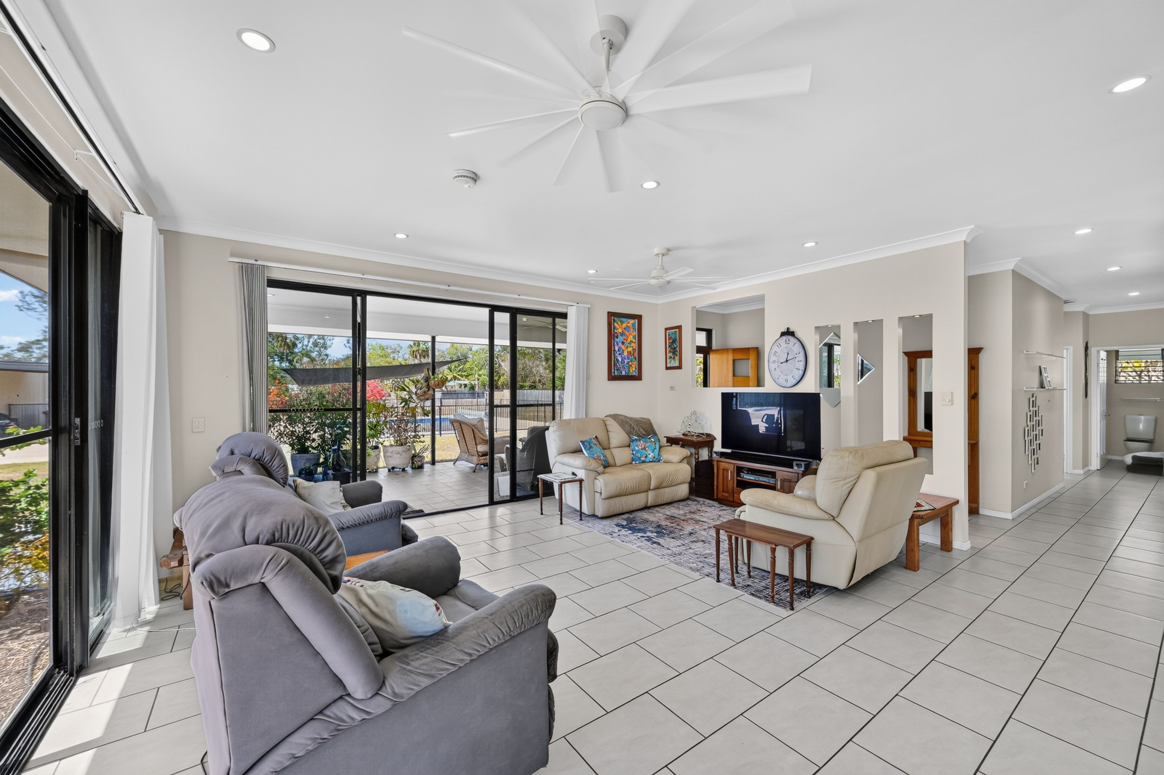 7 Anita Avenue — photo 7 of 18